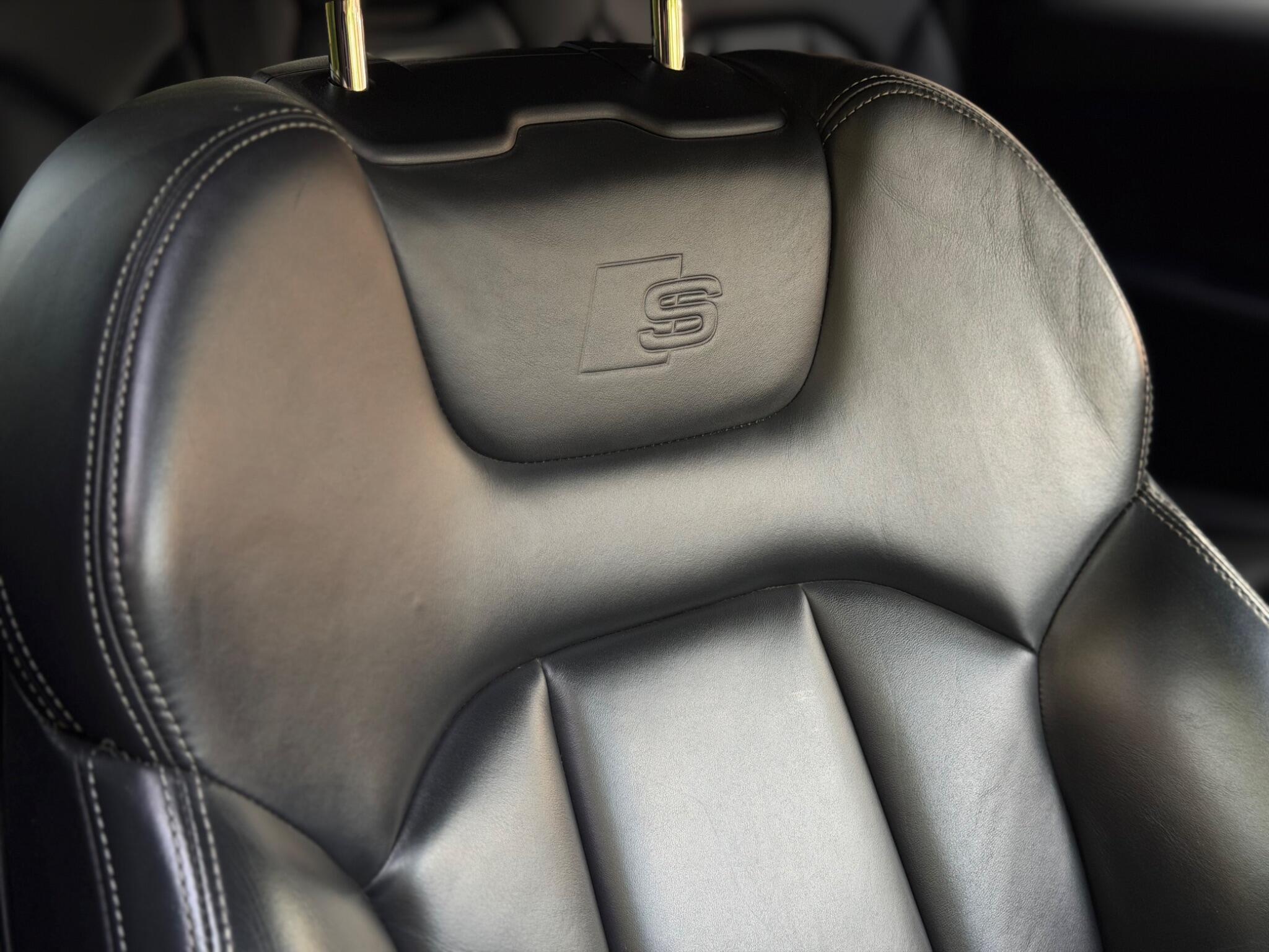 Audi Q7 view 50