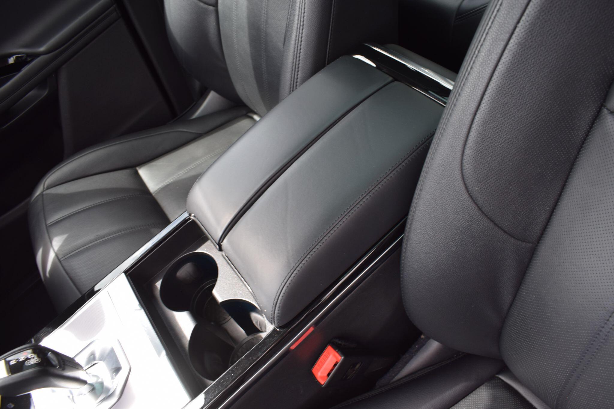 Land Rover Range Rover Evoque view 25