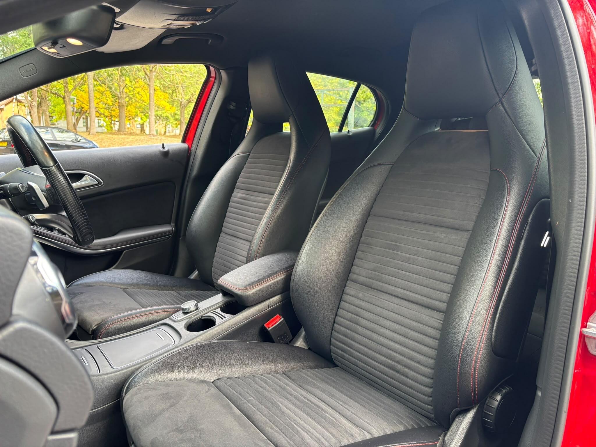 Mercedes-Benz Gla view 18
