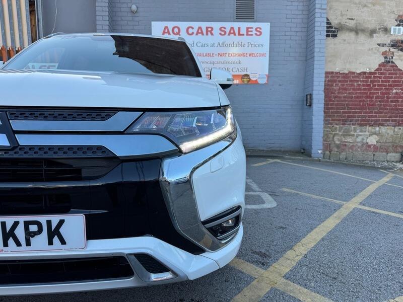 Mitsubishi Outlander view 20