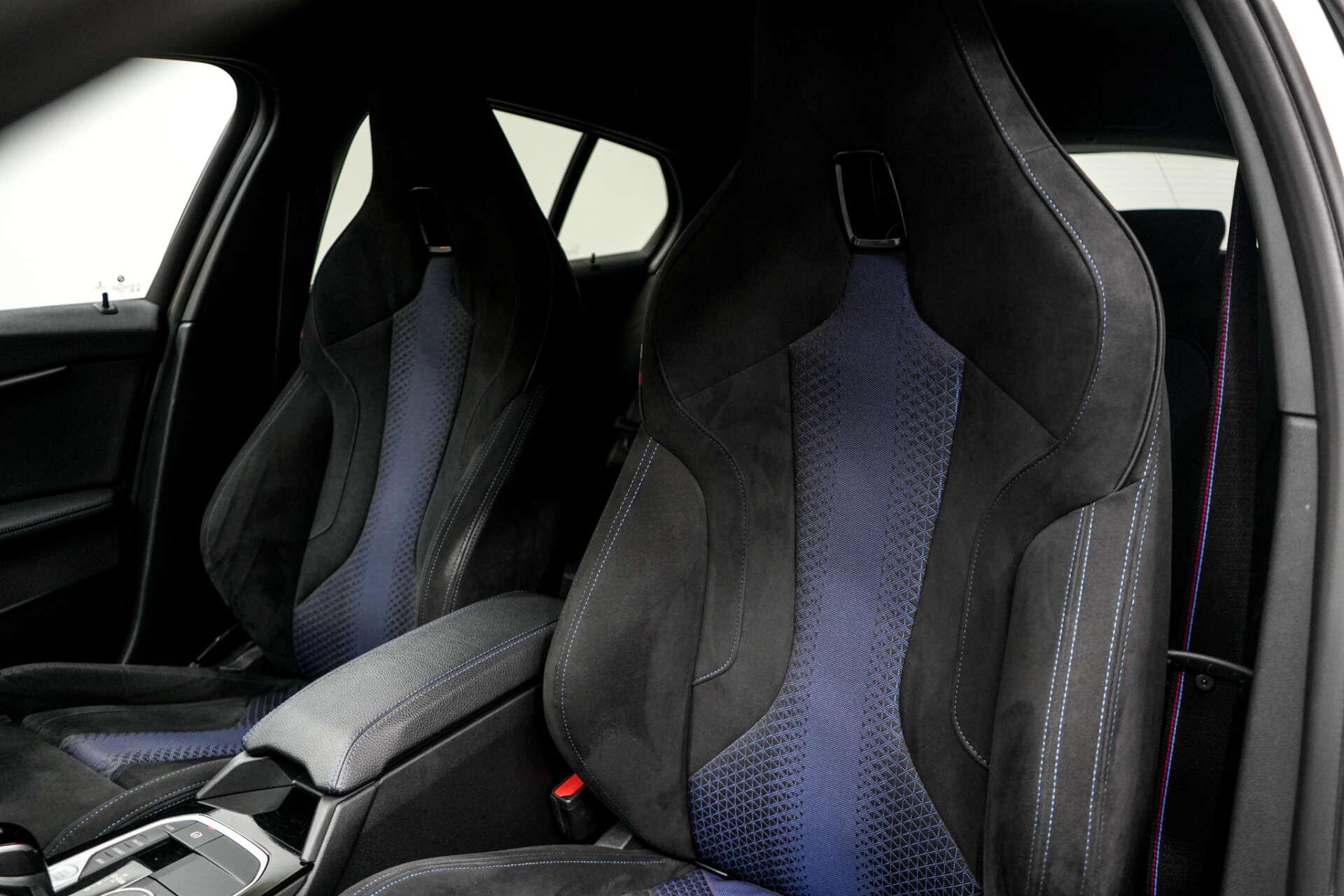 BMW 1 Series view 18