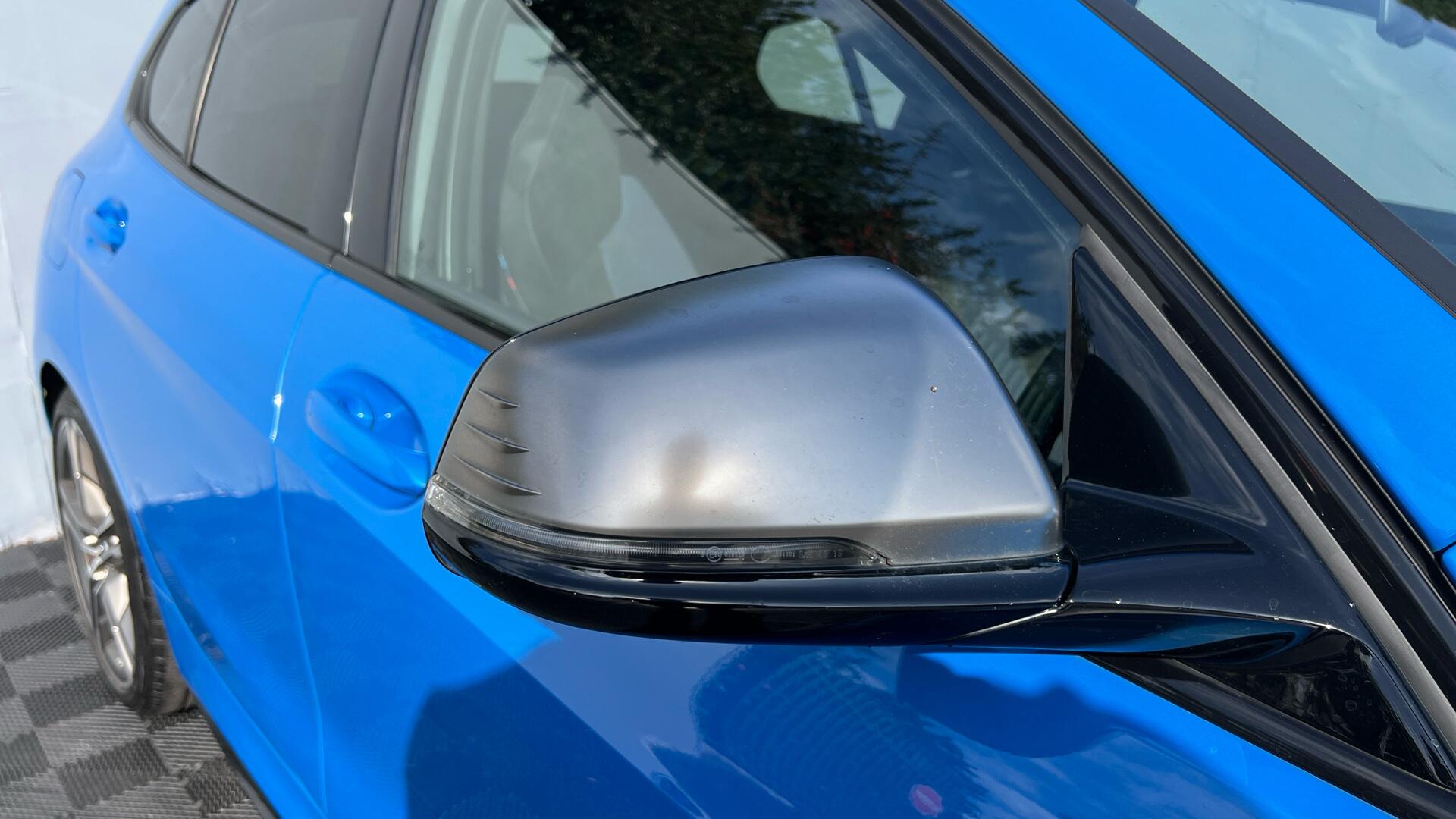 BMW 1 Series view 27