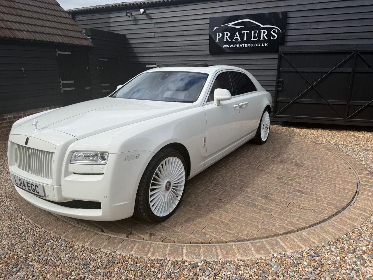 Rolls-Royce Ghost view 38