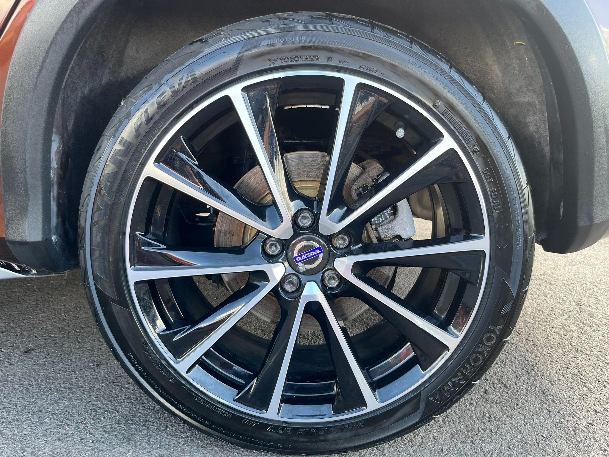 Volvo V60 view 40
