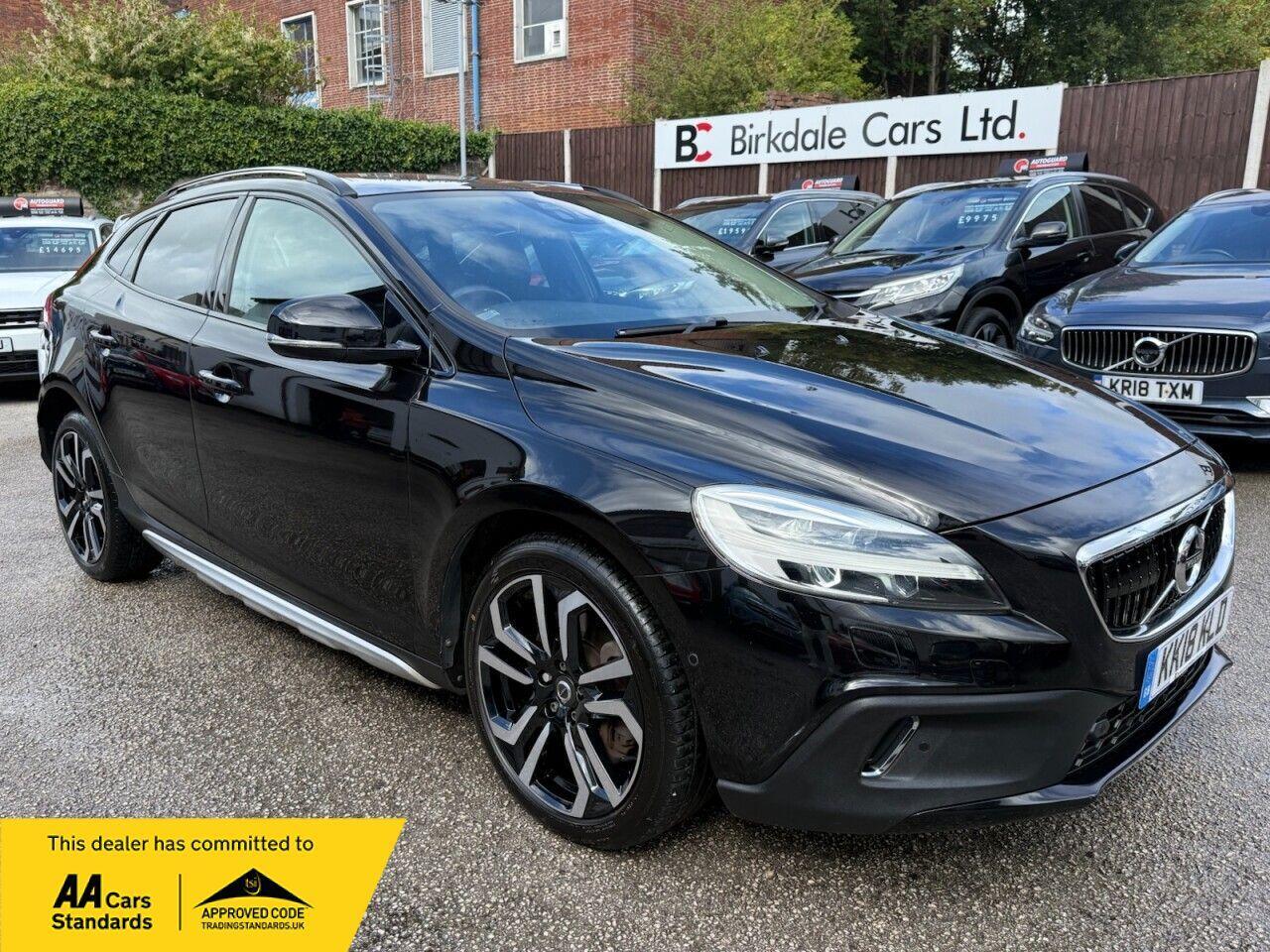 Volvo V40 Cross Country main image
