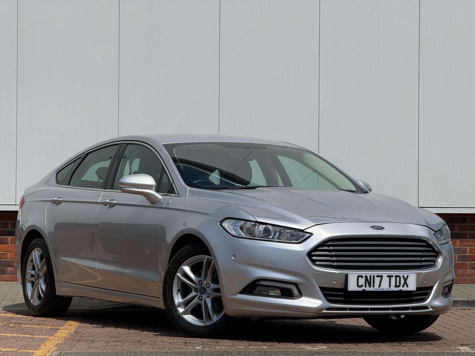Ford Mondeo view 5