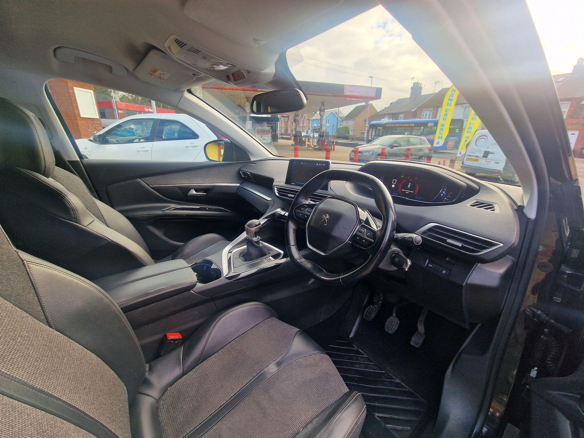 2019 Peugeot 3008 1.2 PureTech Allure Euro 6 (s/s) 5dr • 96,000 miles image 14