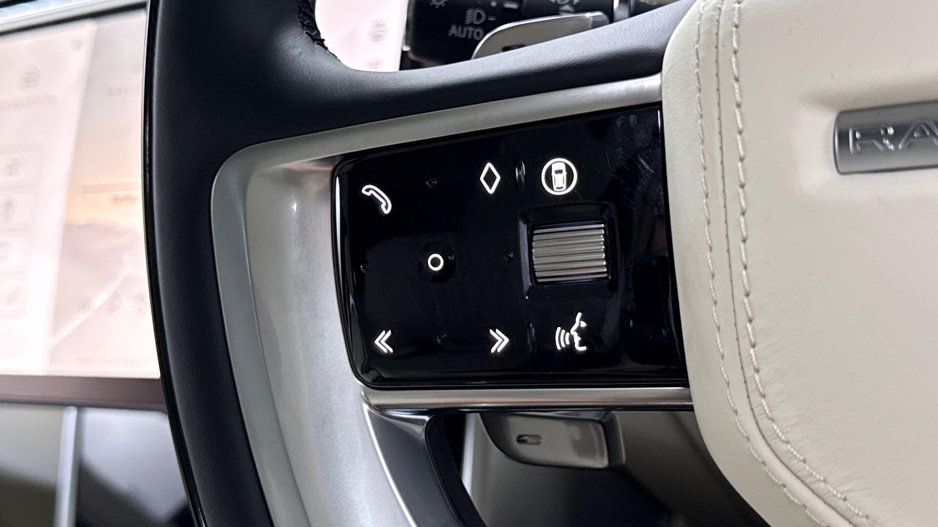 Land Rover Range Rover view 25