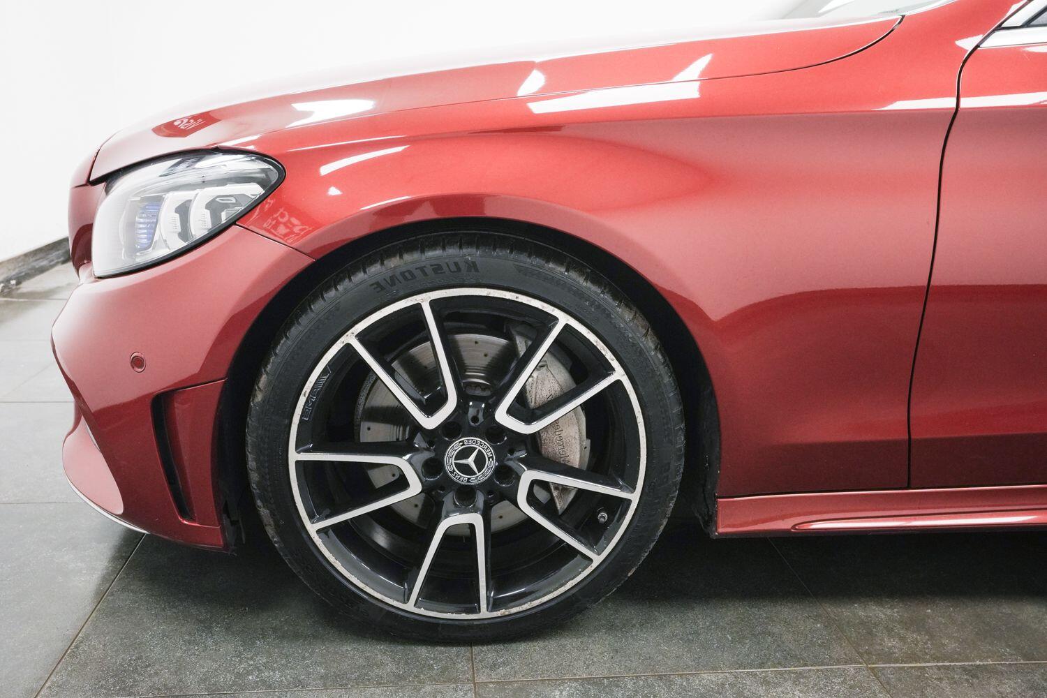 Mercedes-Benz C Class view 5