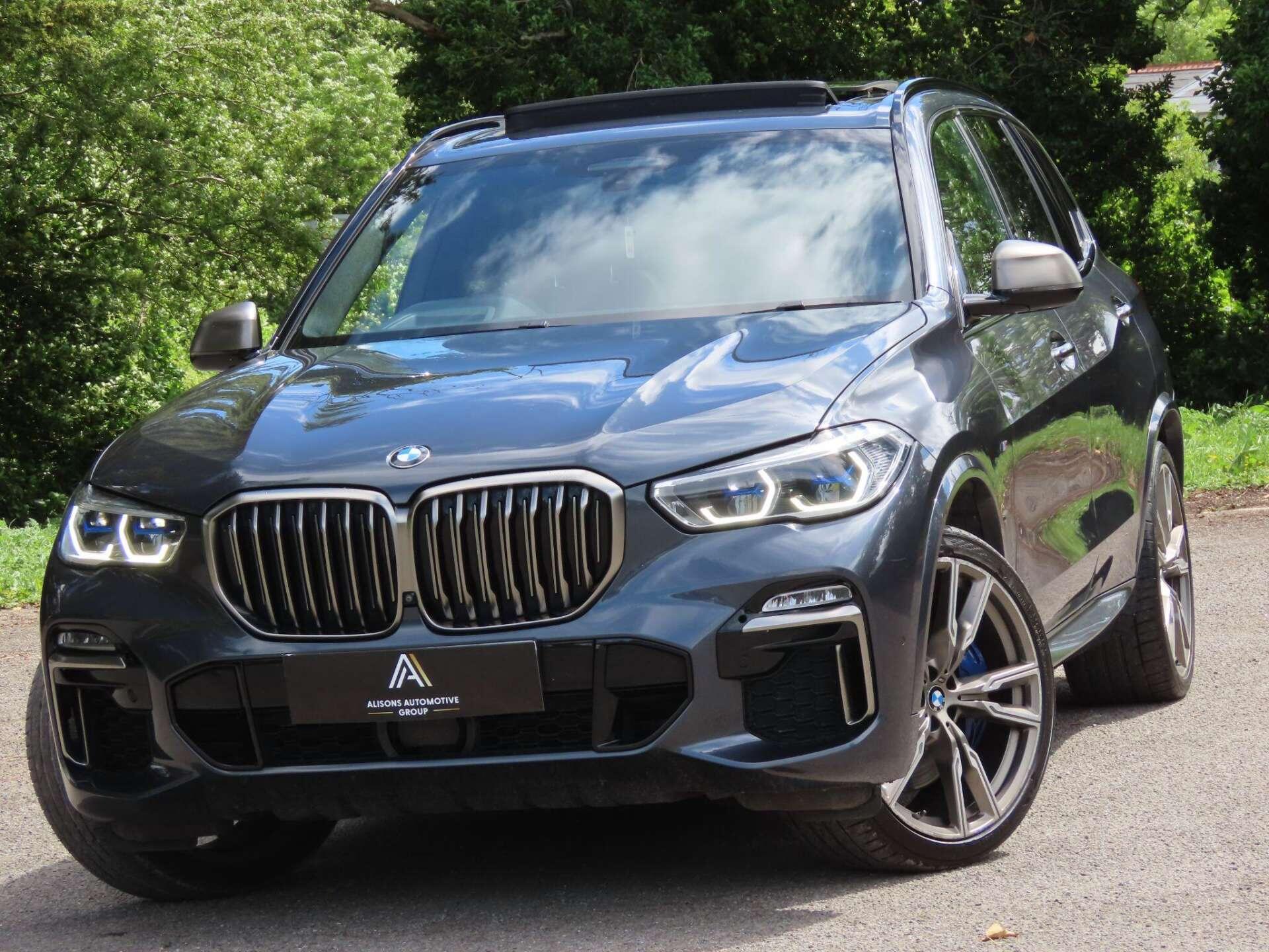 BMW X5 view 2