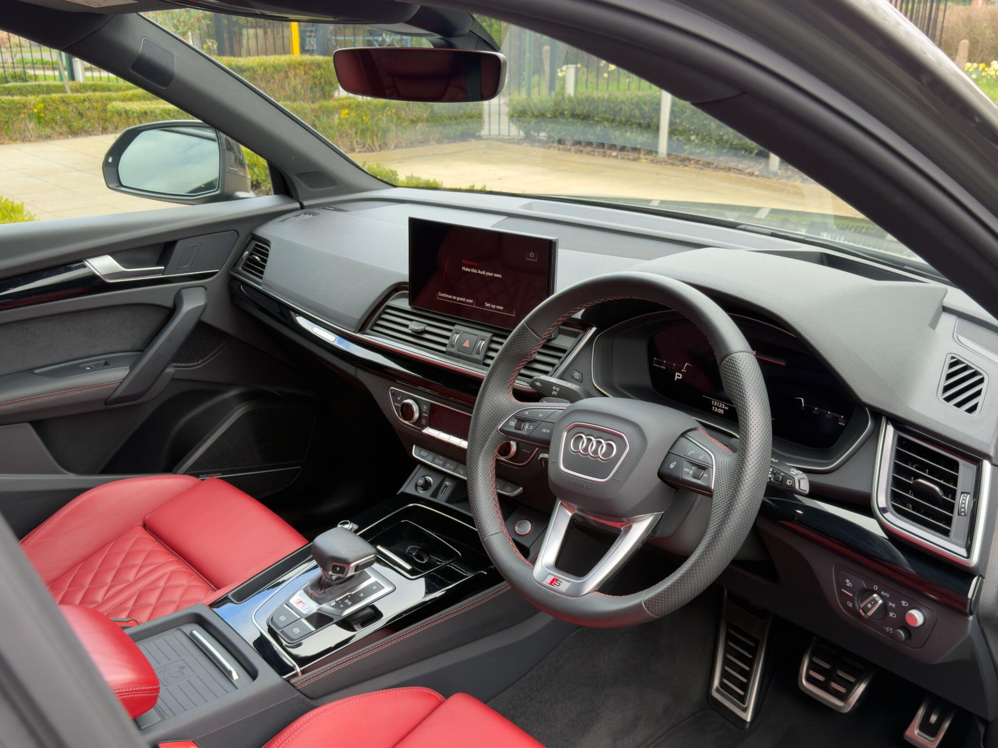 Audi Audi SQ5 view 12