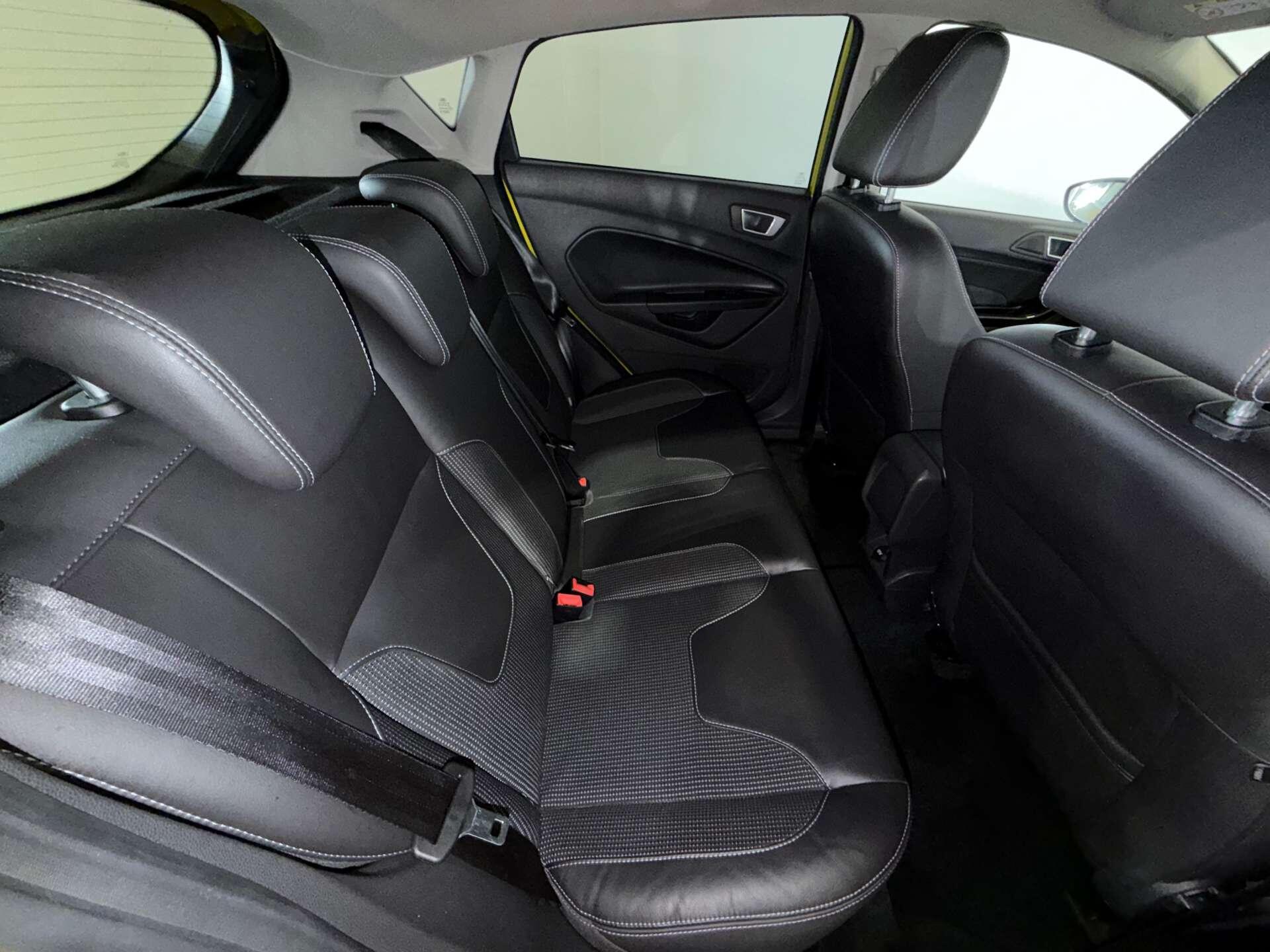 Ford Fiesta view 50
