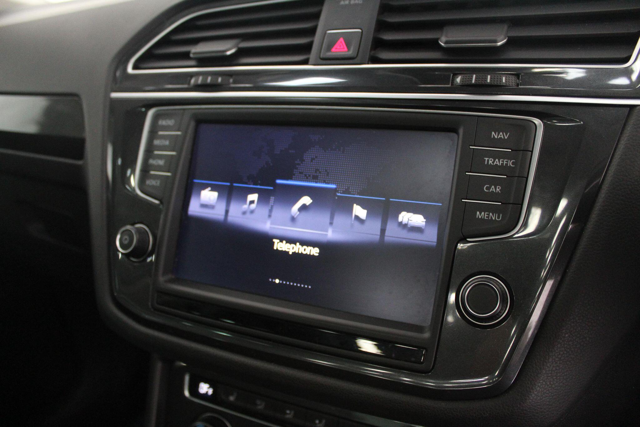 Volkswagen Tiguan view 42