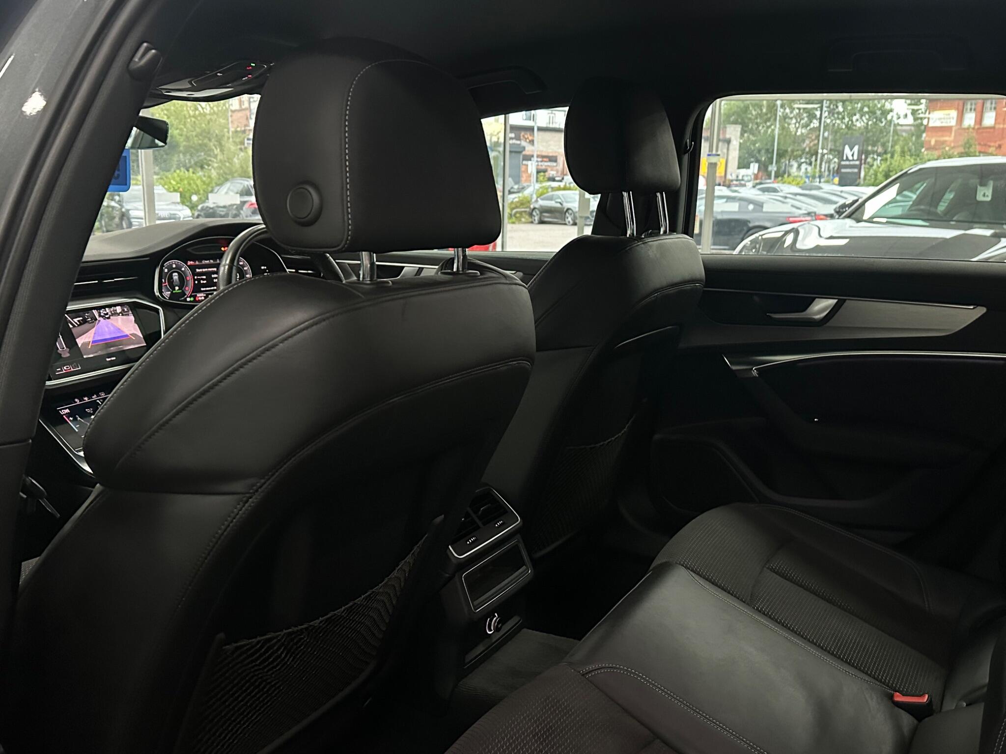 Audi A6 Avant view 33