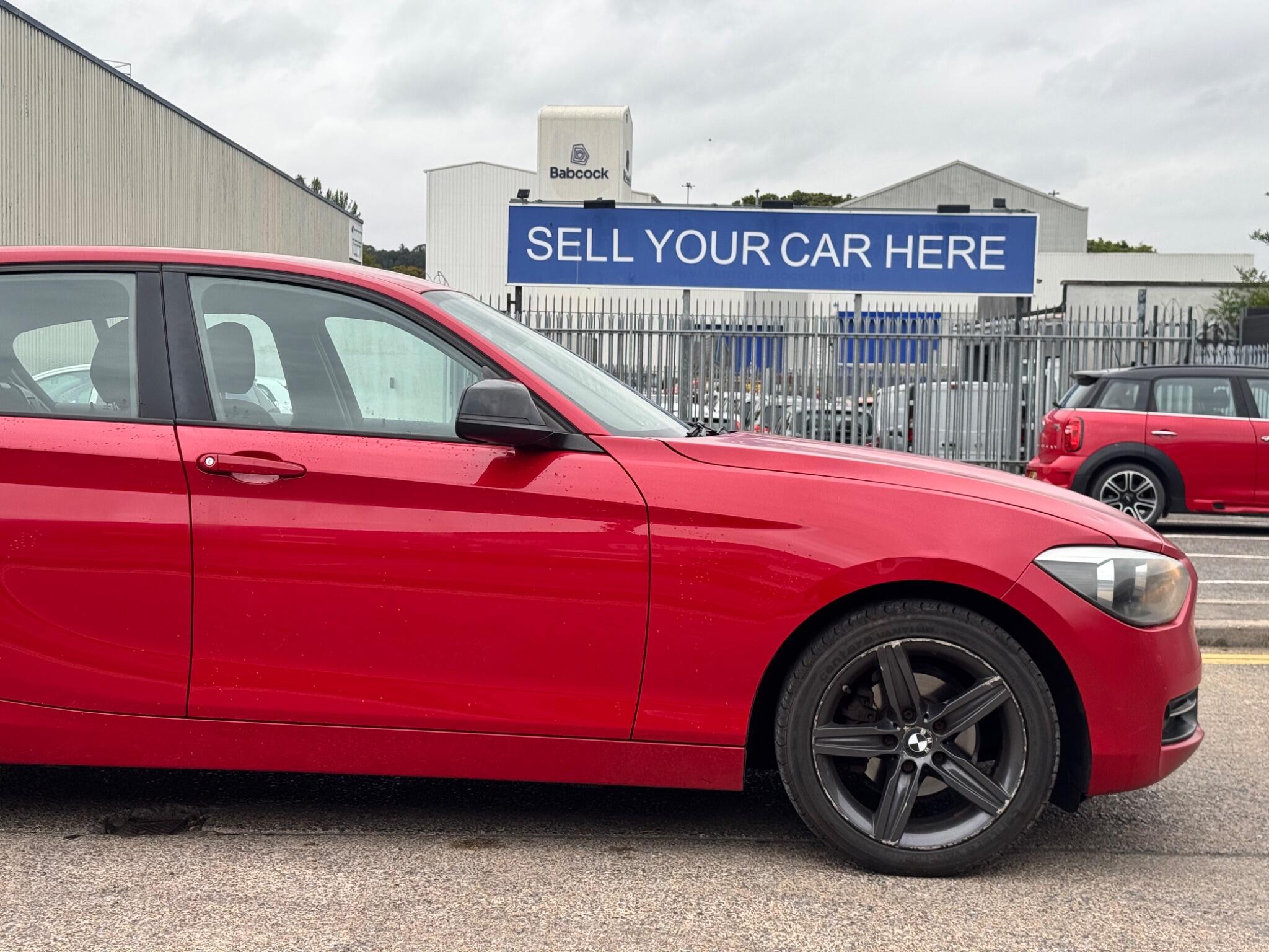 BMW 1 Series view 15