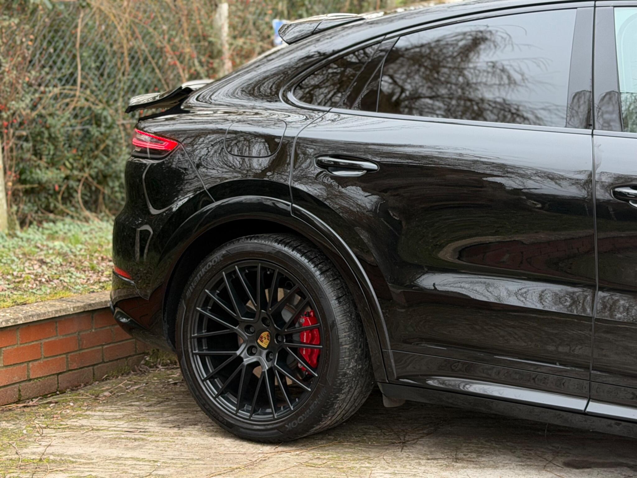 Porsche Cayenne view 42