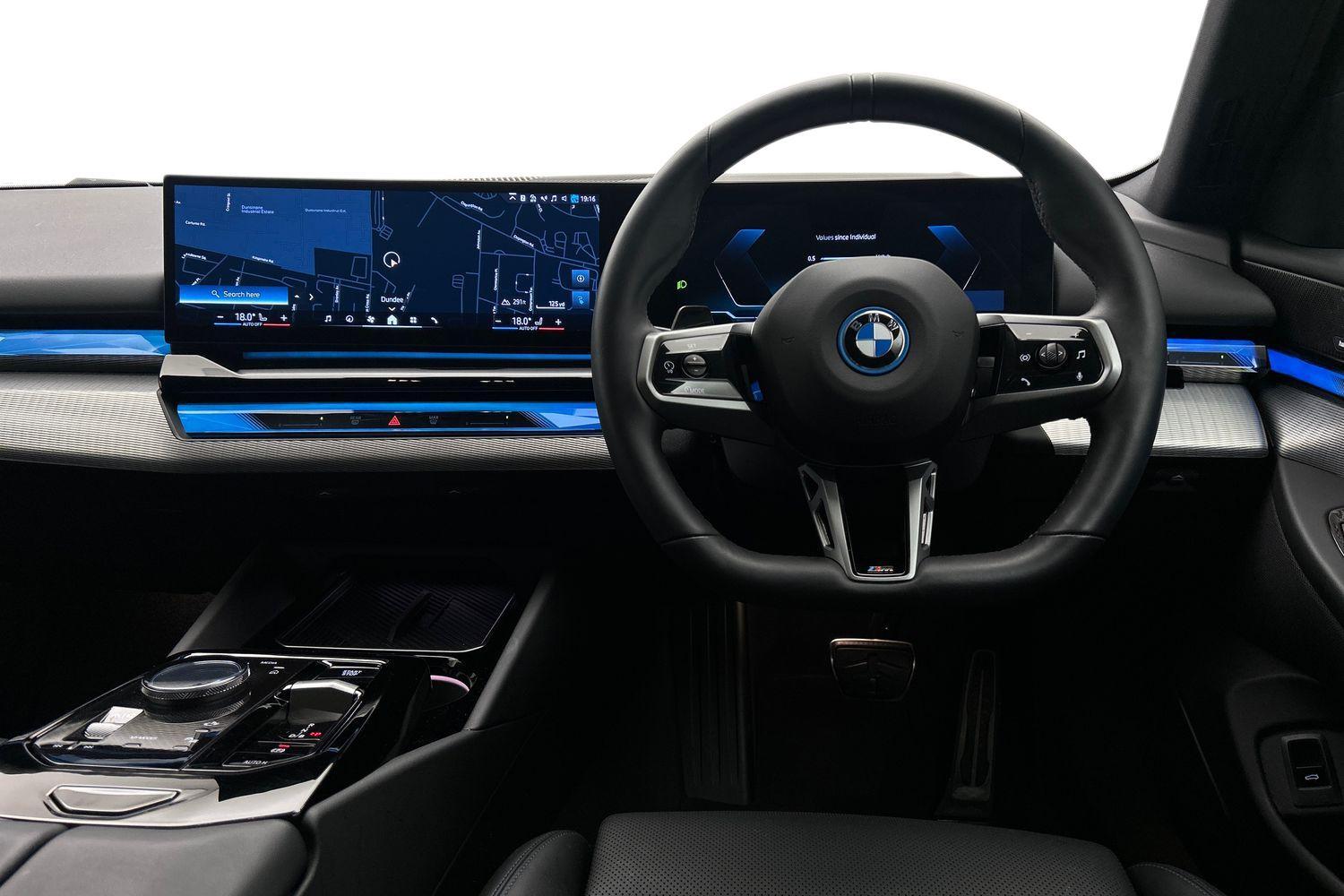 BMW i5 view 6