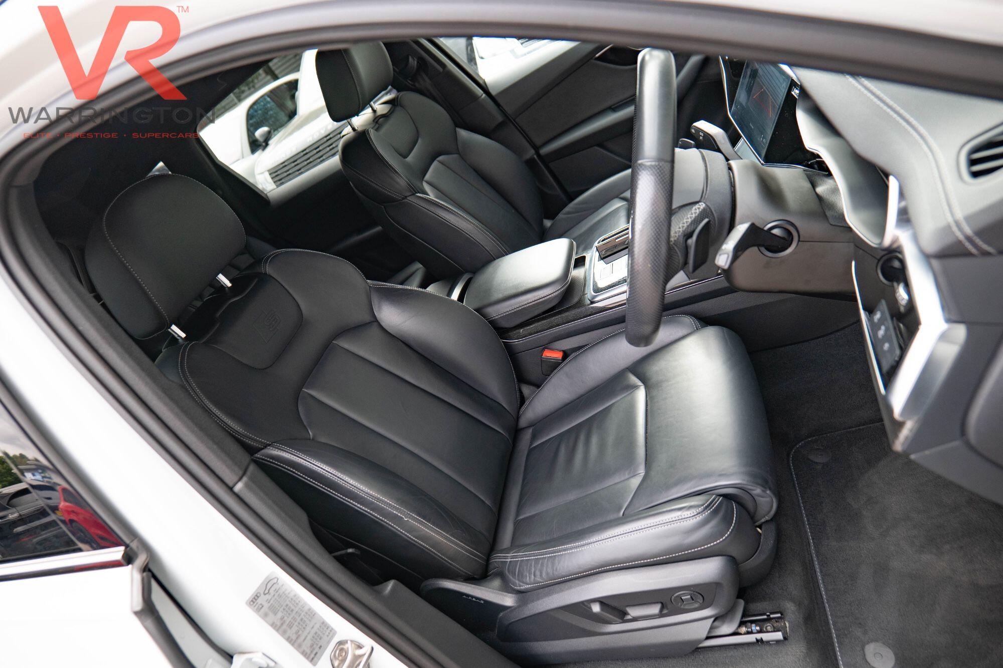 Audi Q7 view 25