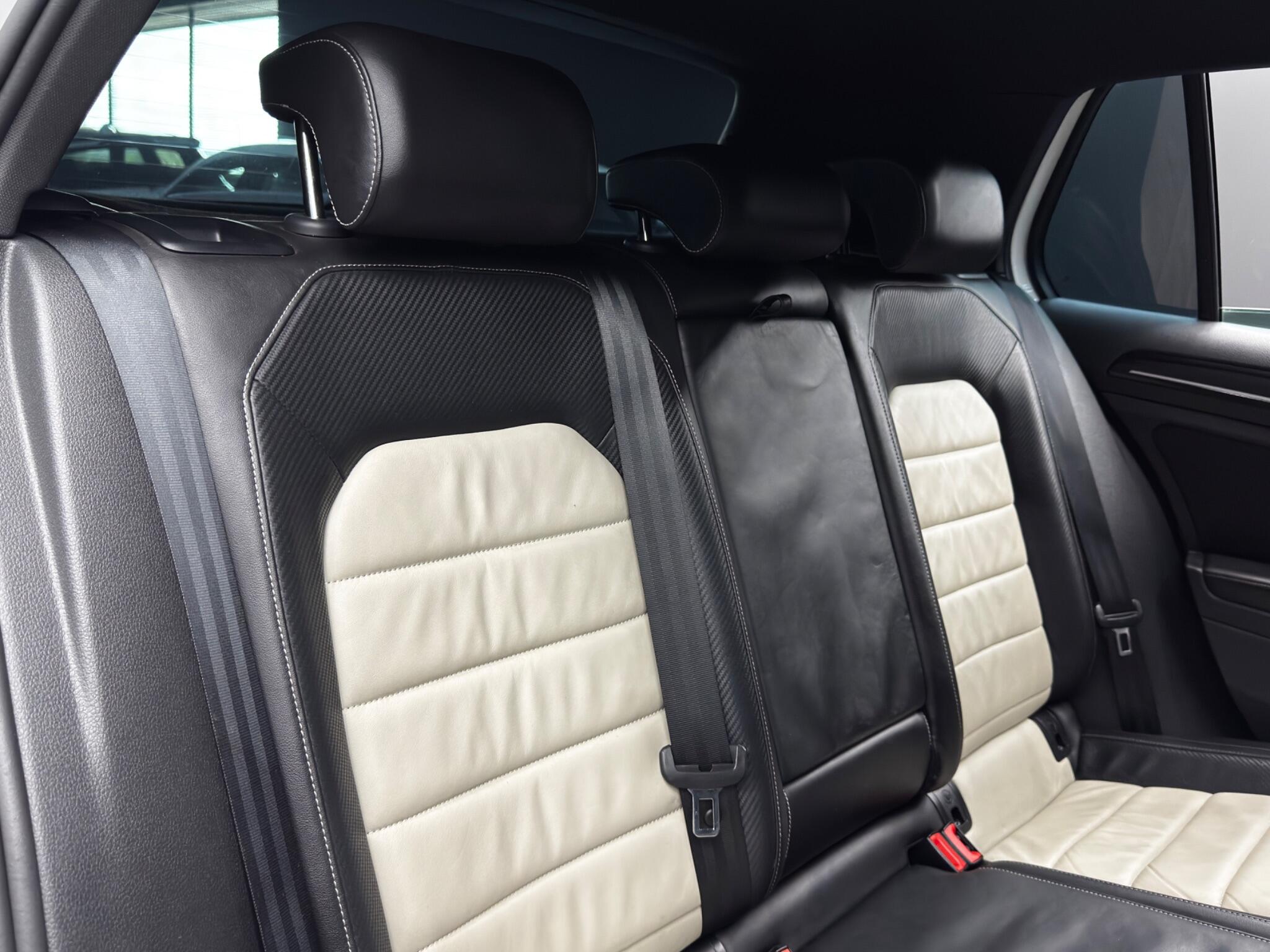 Volkswagen Golf view 14