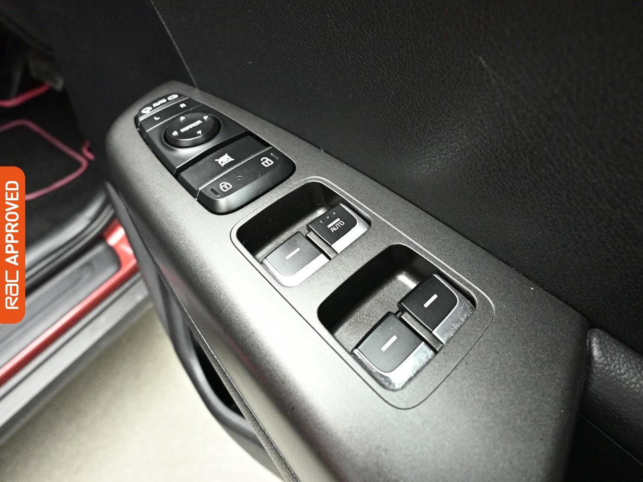 Kia Sportage view 24