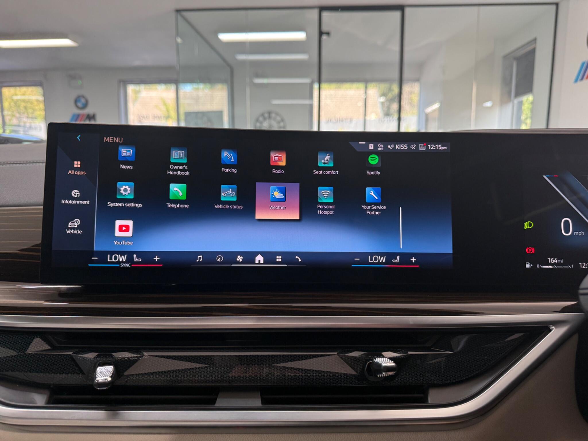 BMW X7 view 33