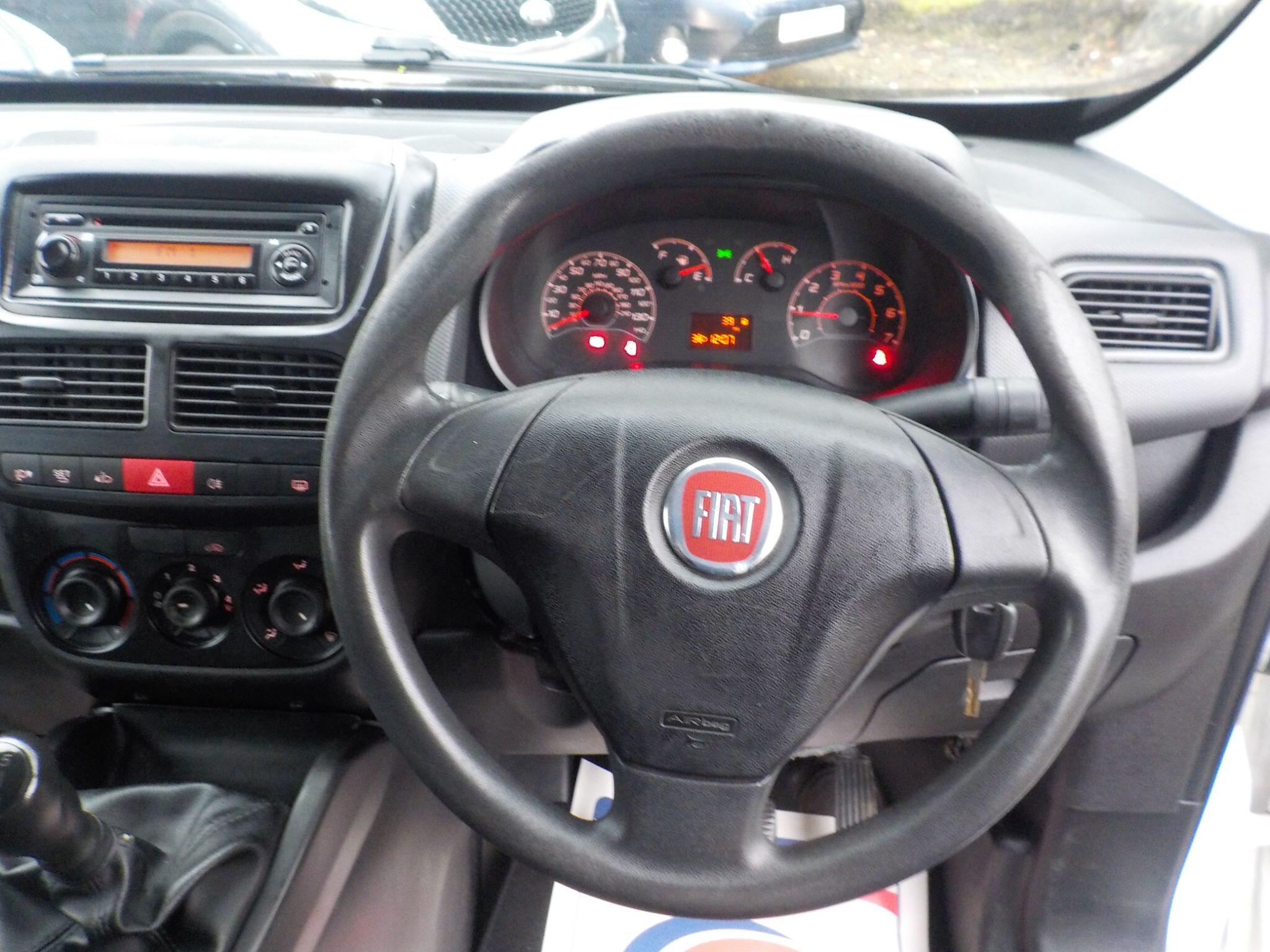 Fiat Doblo 1.3 JTD MultiJet 16v L1 H1 4dr