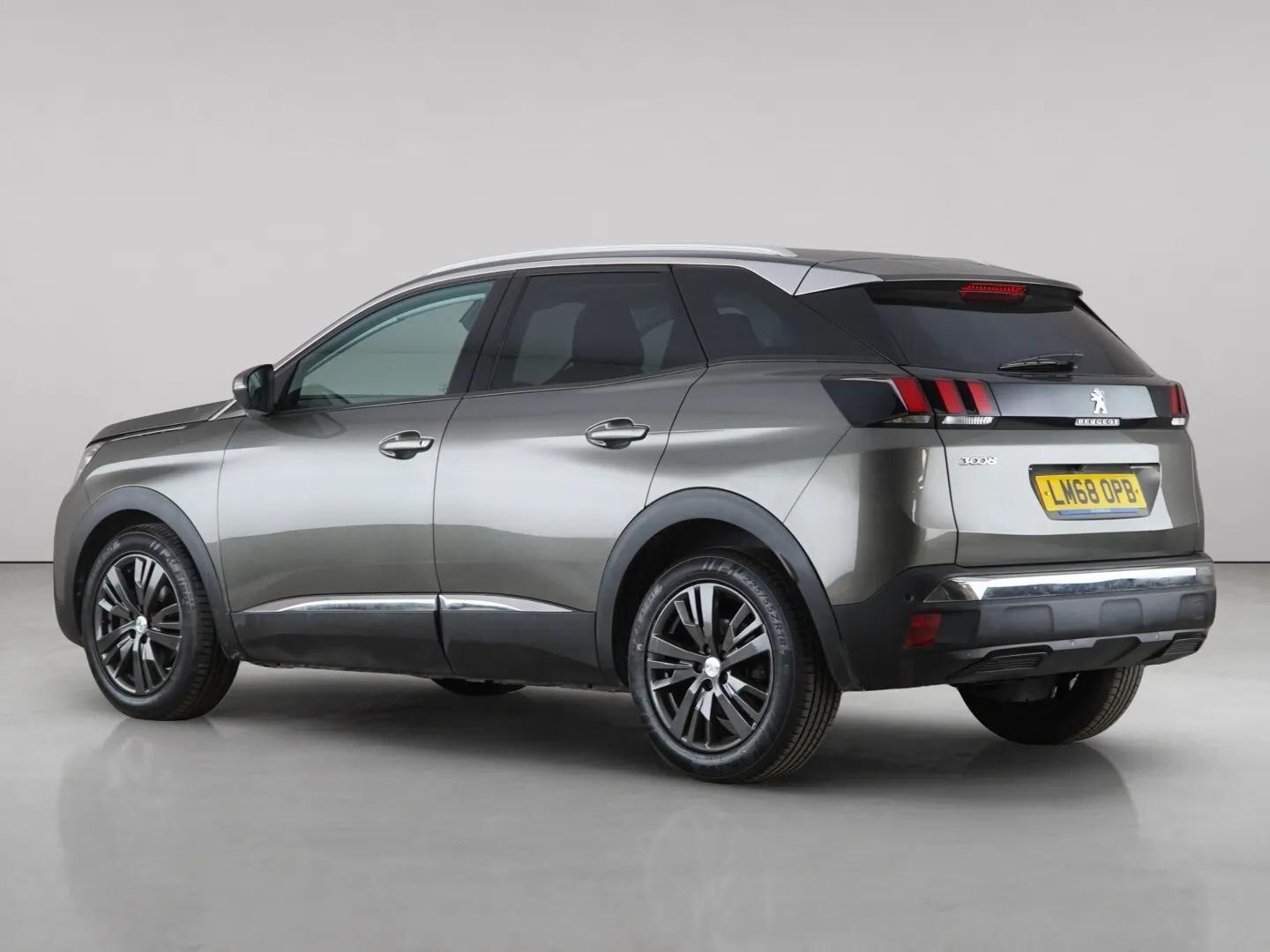 Peugeot 3008 view 6