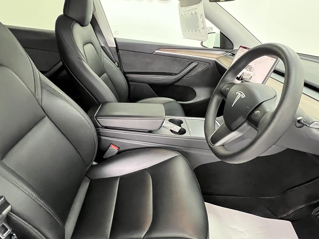 Tesla Model Y view 7