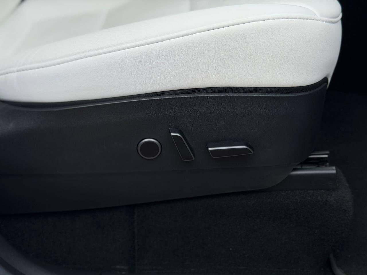Tesla Model Y view 12