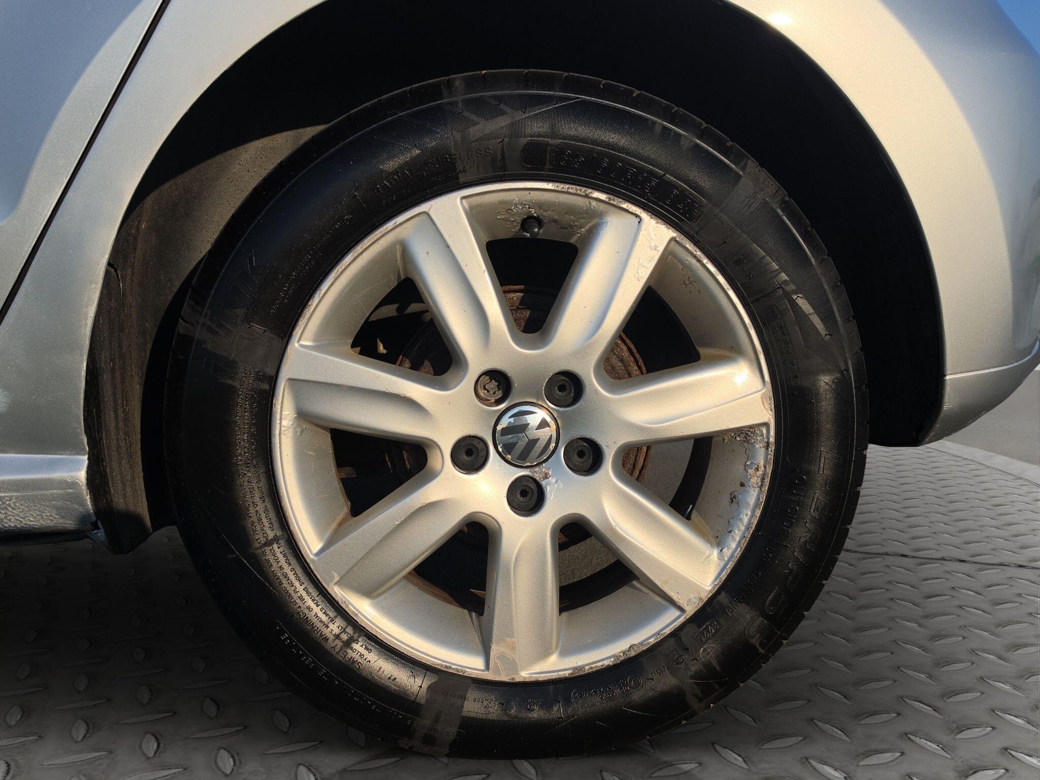 Volkswagen Polo view 18