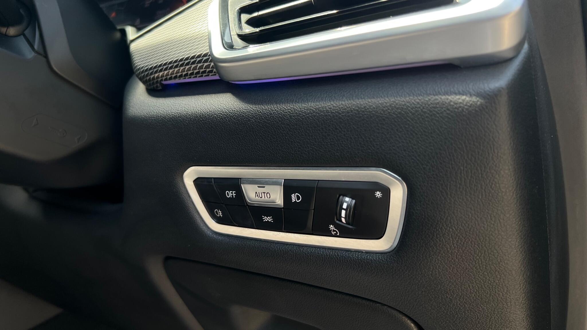 BMW X6 view 56