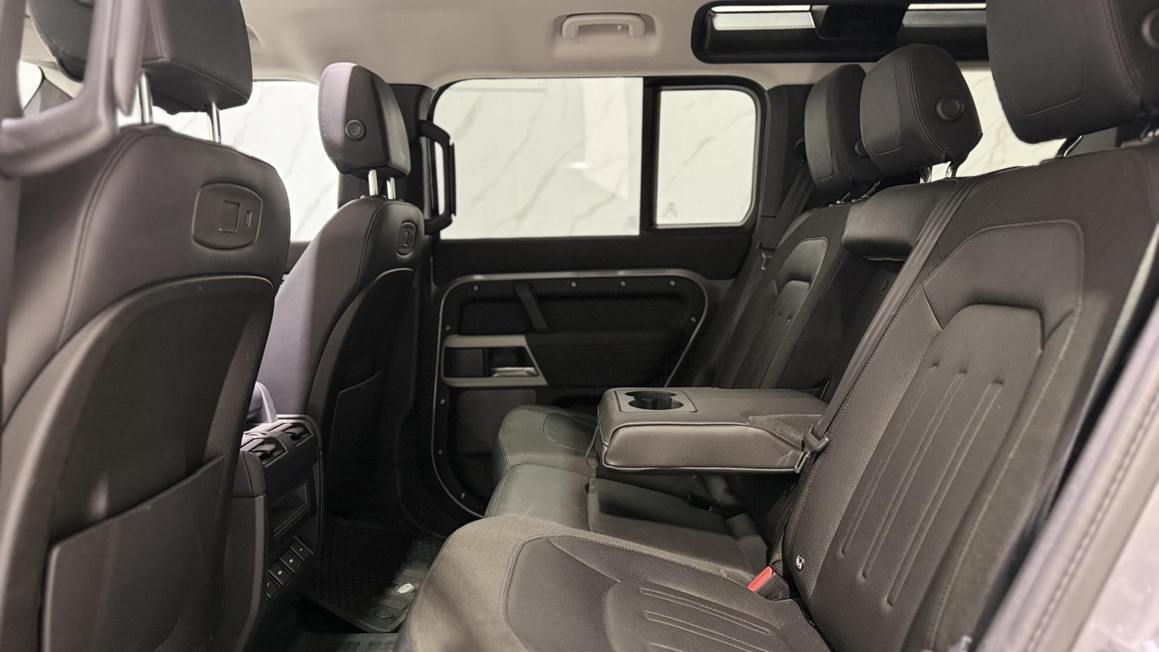 Land Rover Defender view 9