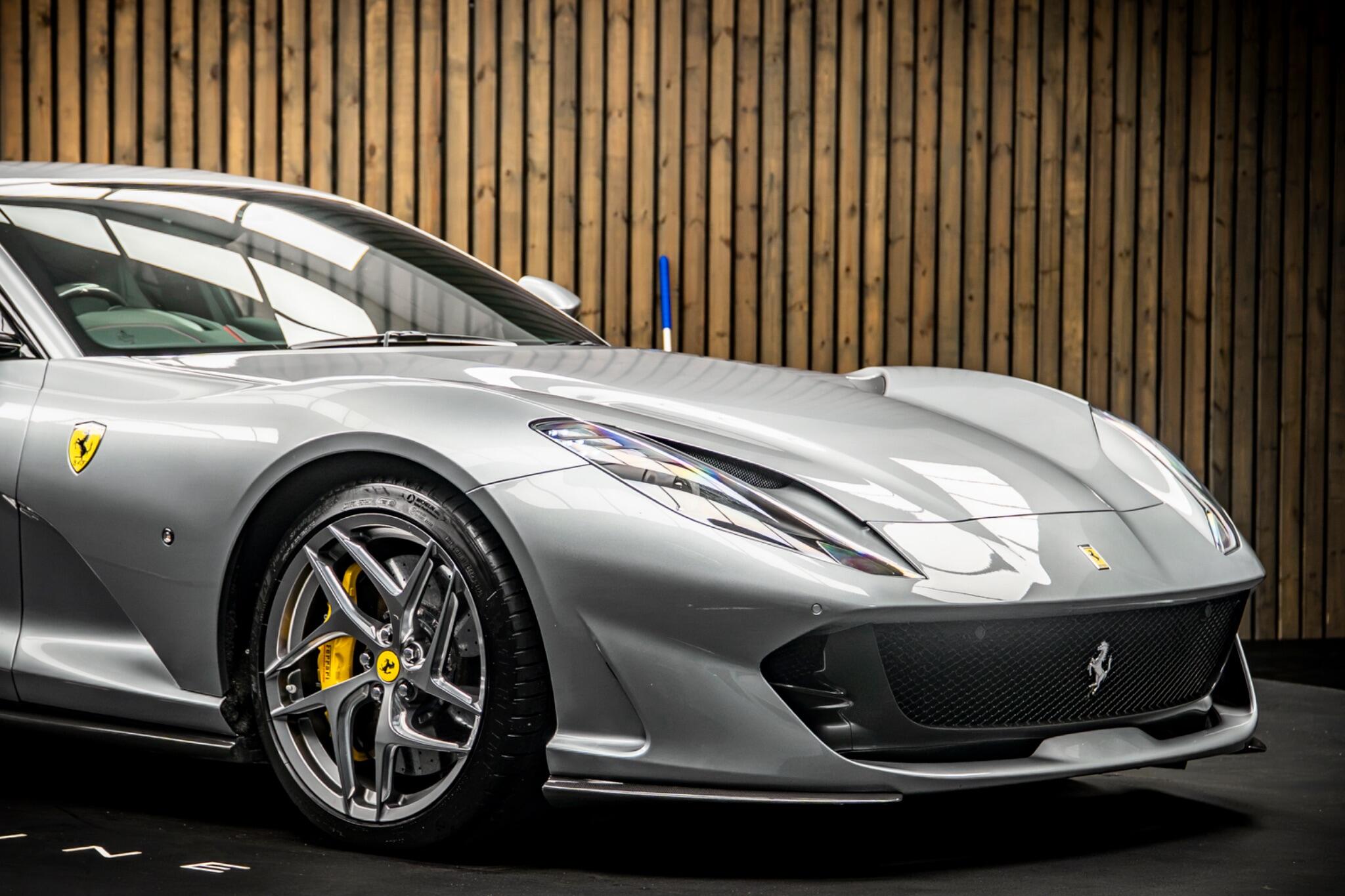 Ferrari 812 view 10