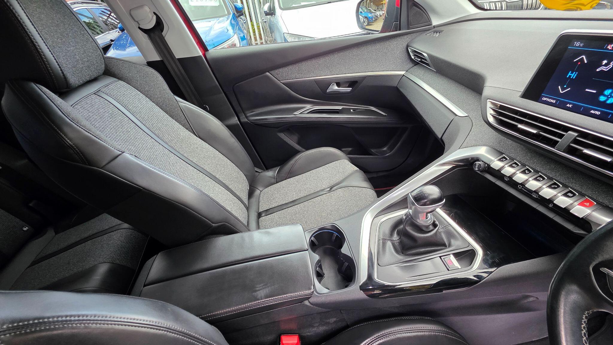 Peugeot 3008 view 26