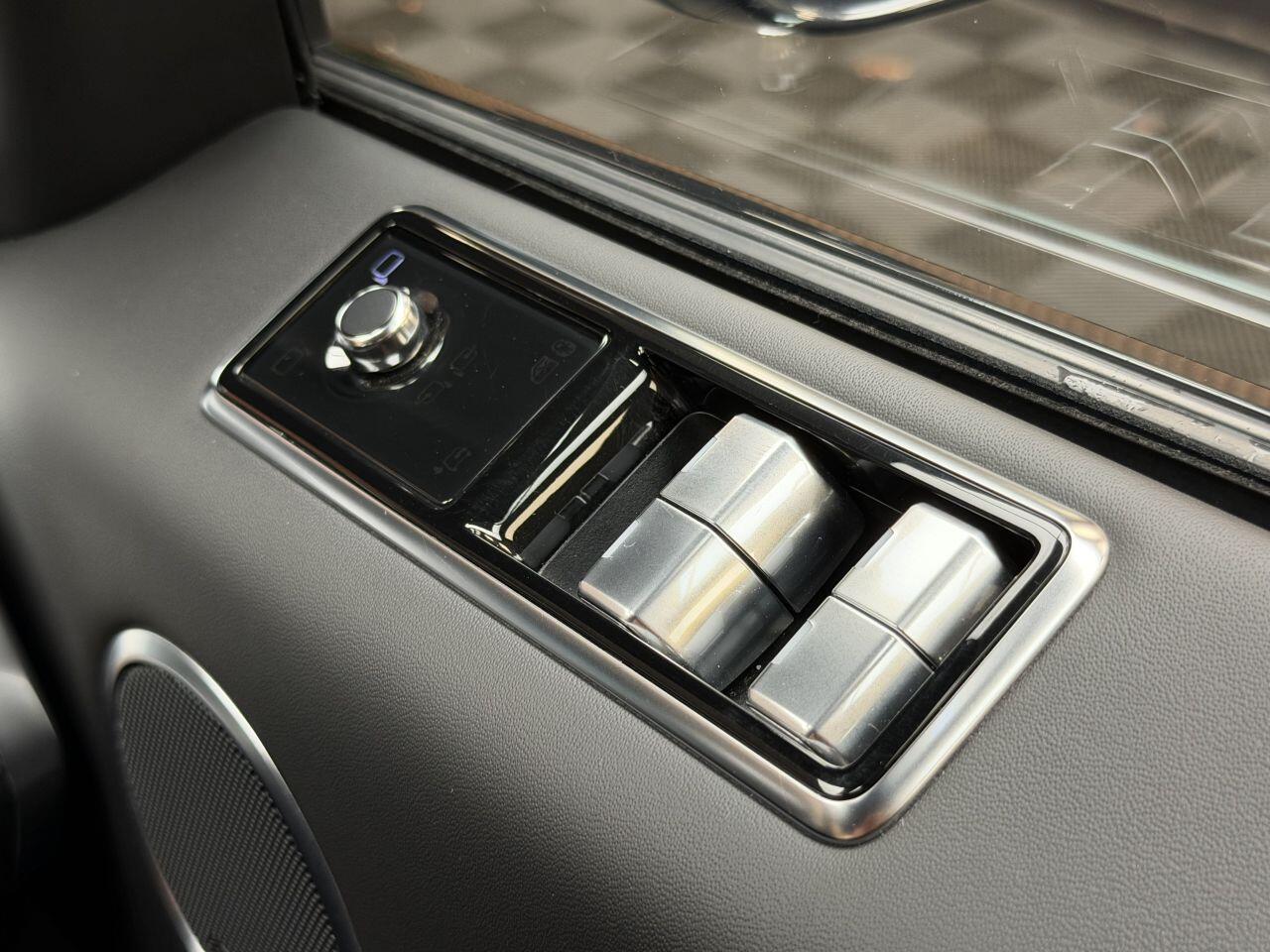 Land Rover Range Rover Sport view 35