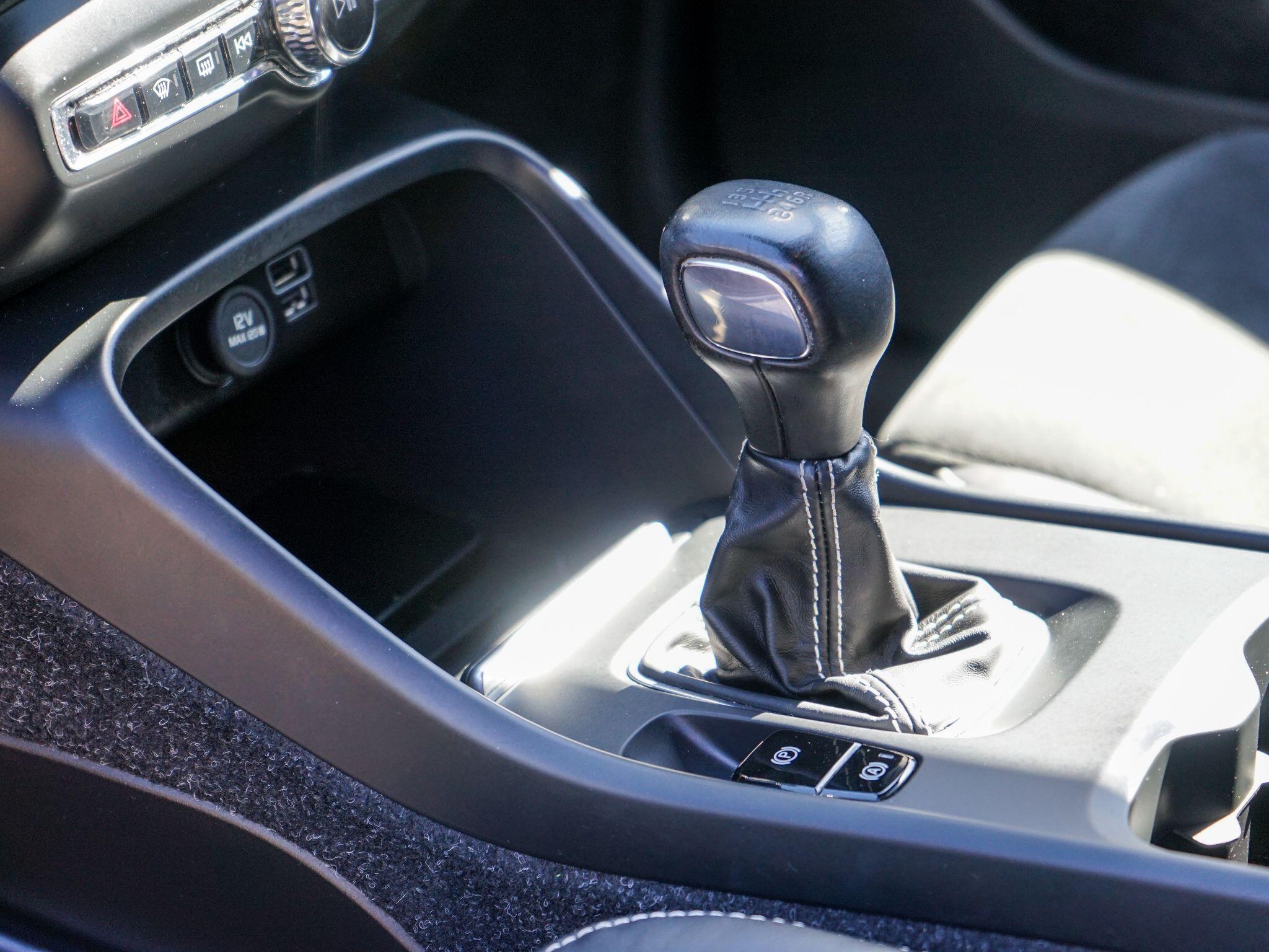 Volvo XC40 view 17