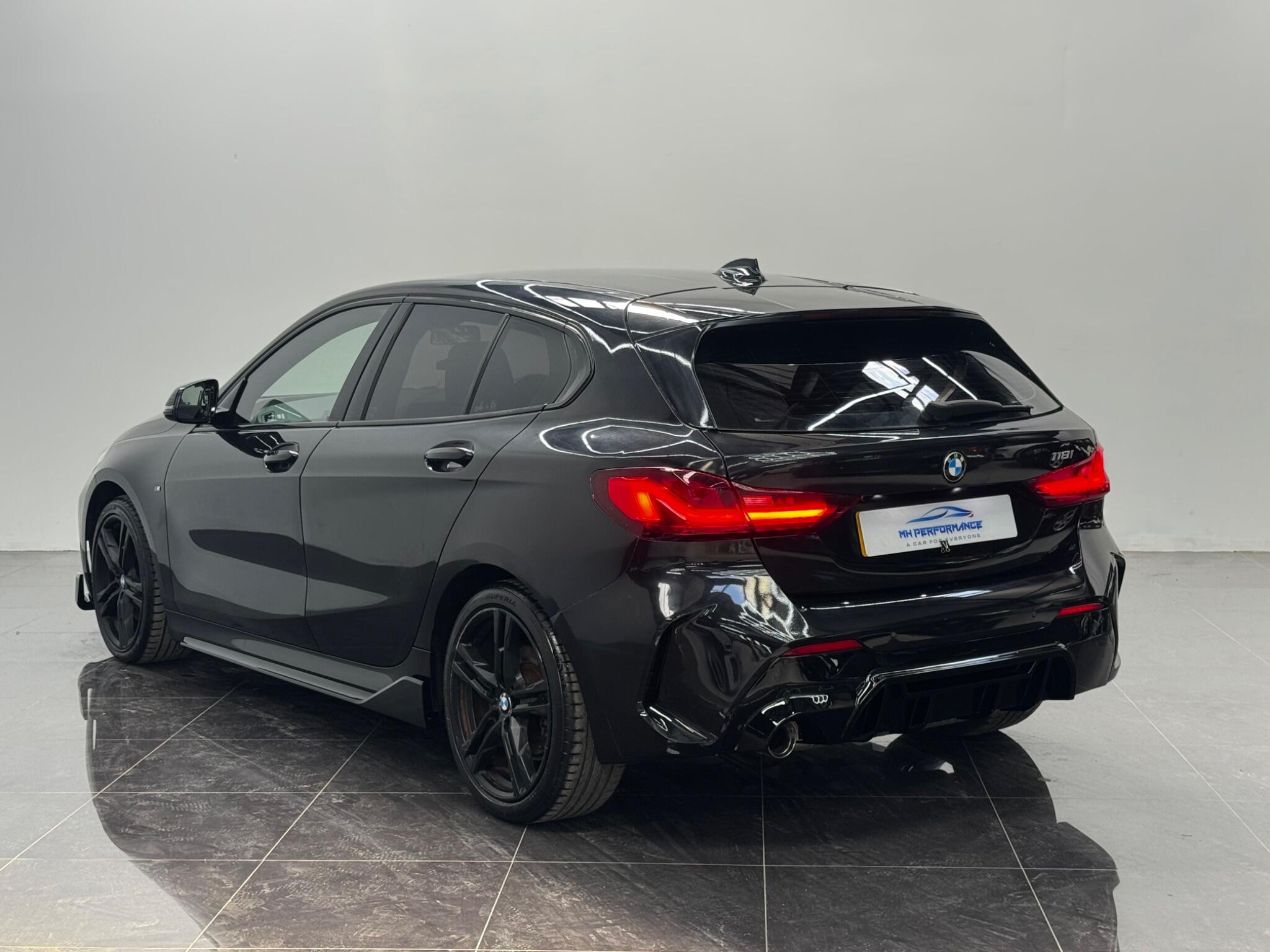 BMW 1 Series view 70