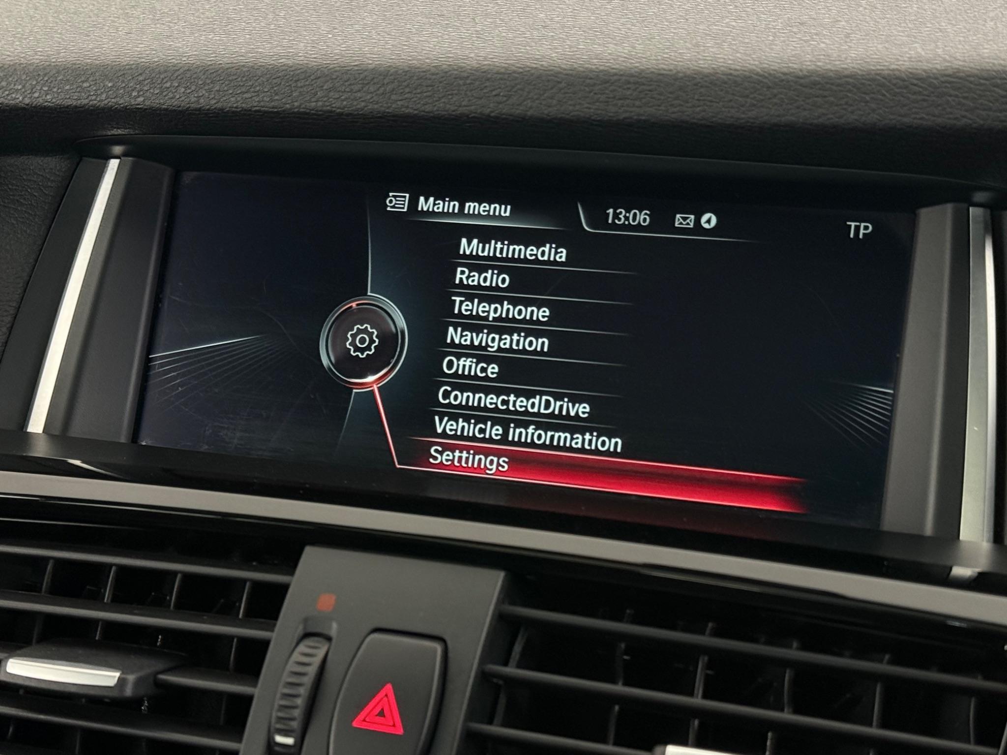 BMW X3 view 23