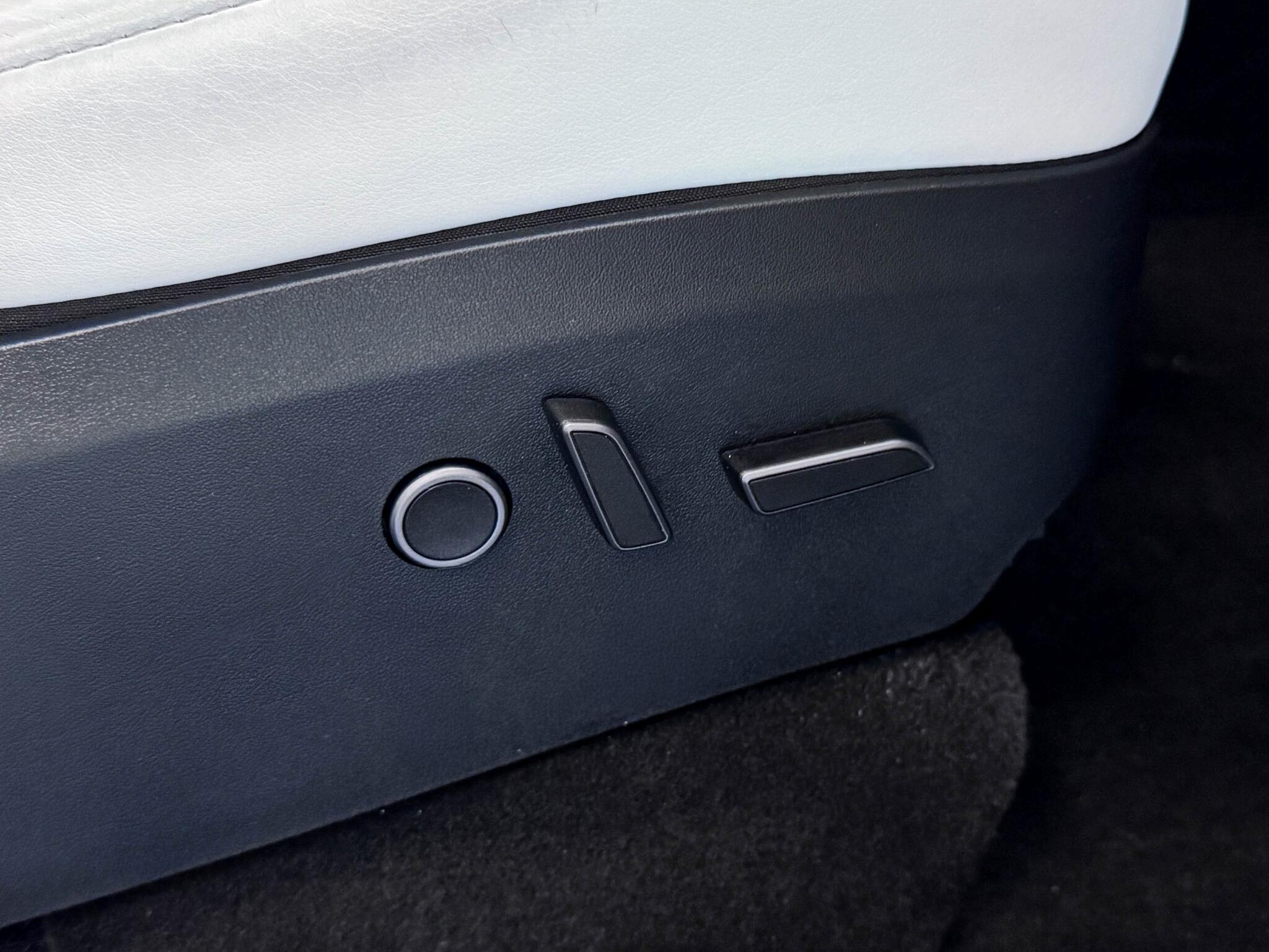 Tesla Model Y view 29