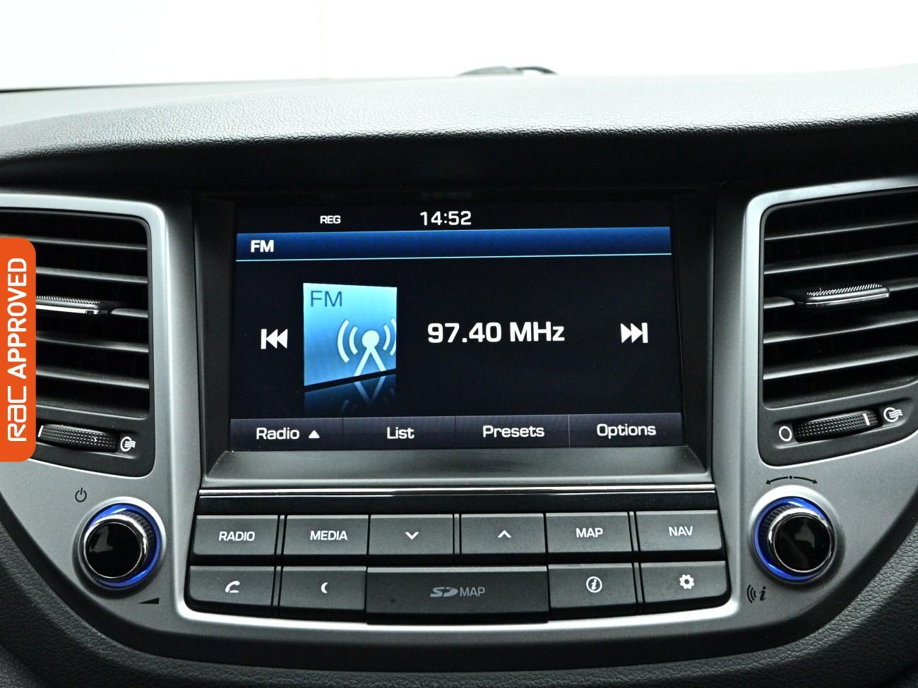 Hyundai Tucson view 3