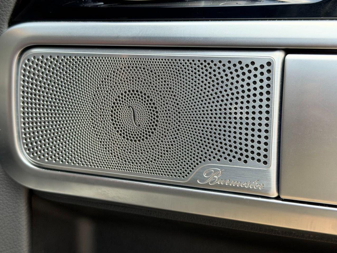 Mercedes-Benz G-Class view 13