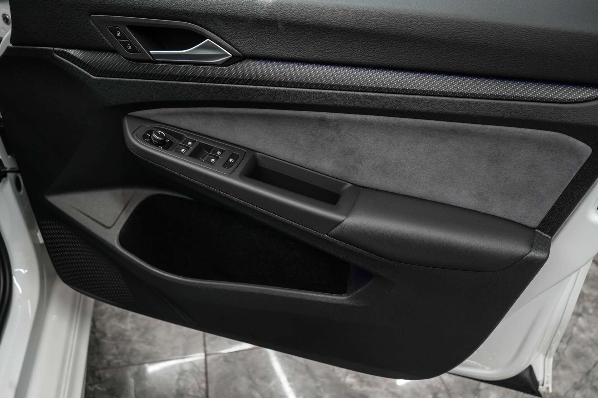 Volkswagen Golf view 18
