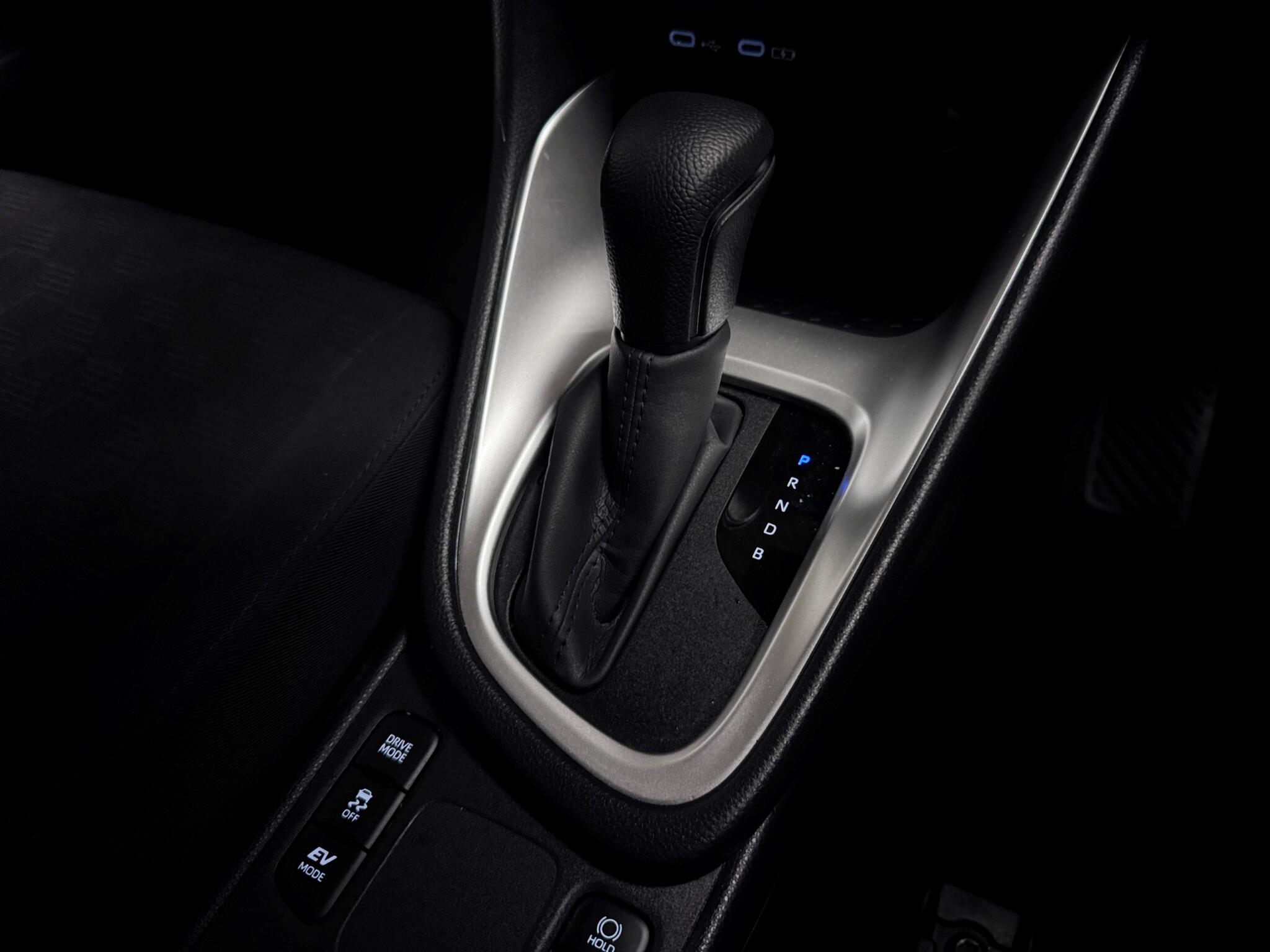 Toyota Yaris view 32