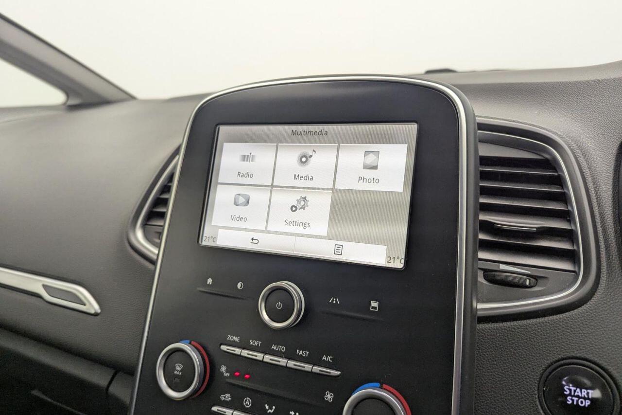 Renault Grand Scenic view 27