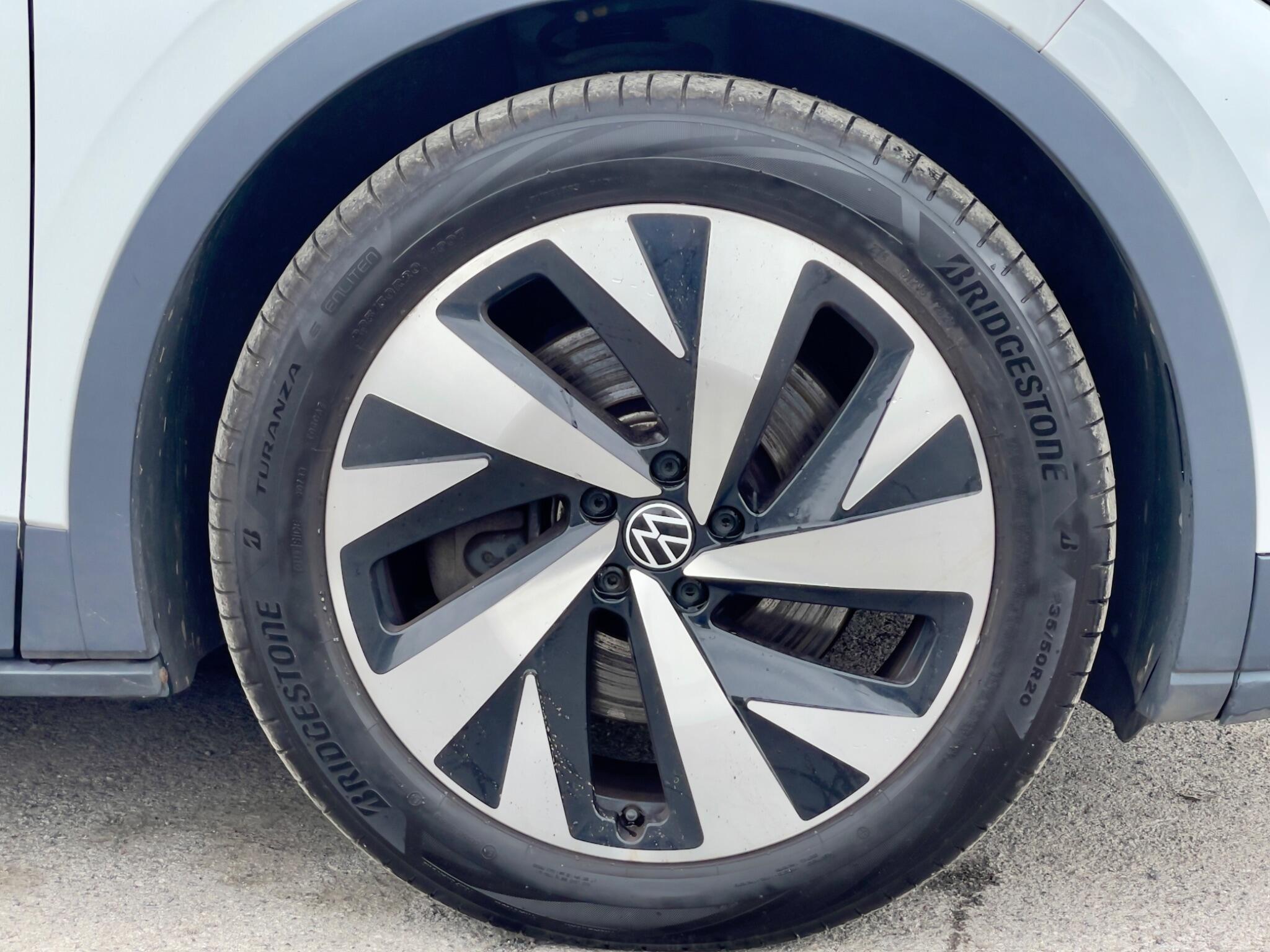 Volkswagen Id.4 view 13
