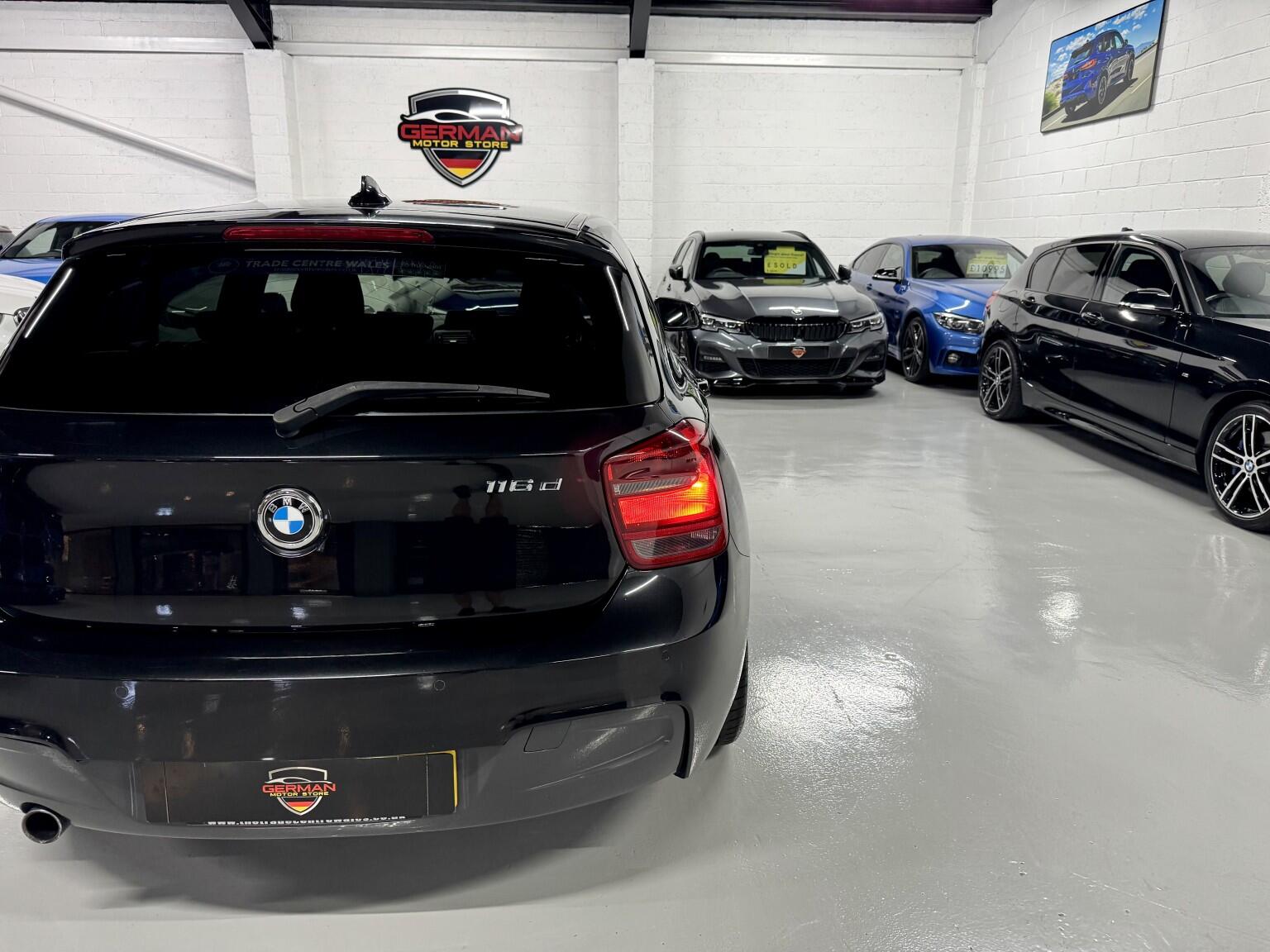 BMW 1 Series view 25
