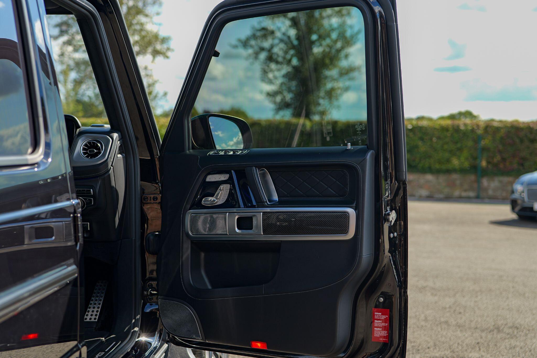 Mercedes-Benz G-Class view 26