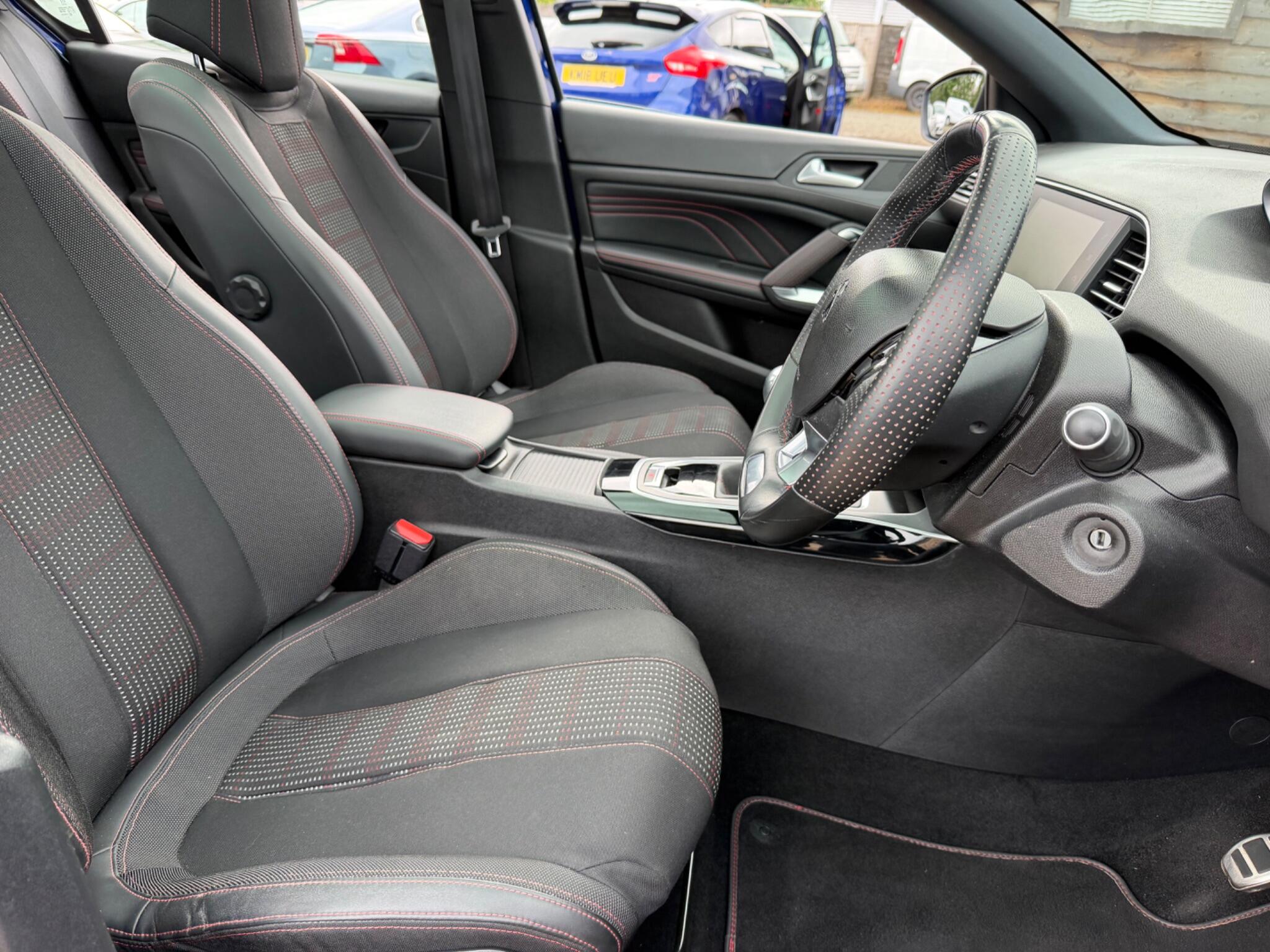 Peugeot 308 view 19
