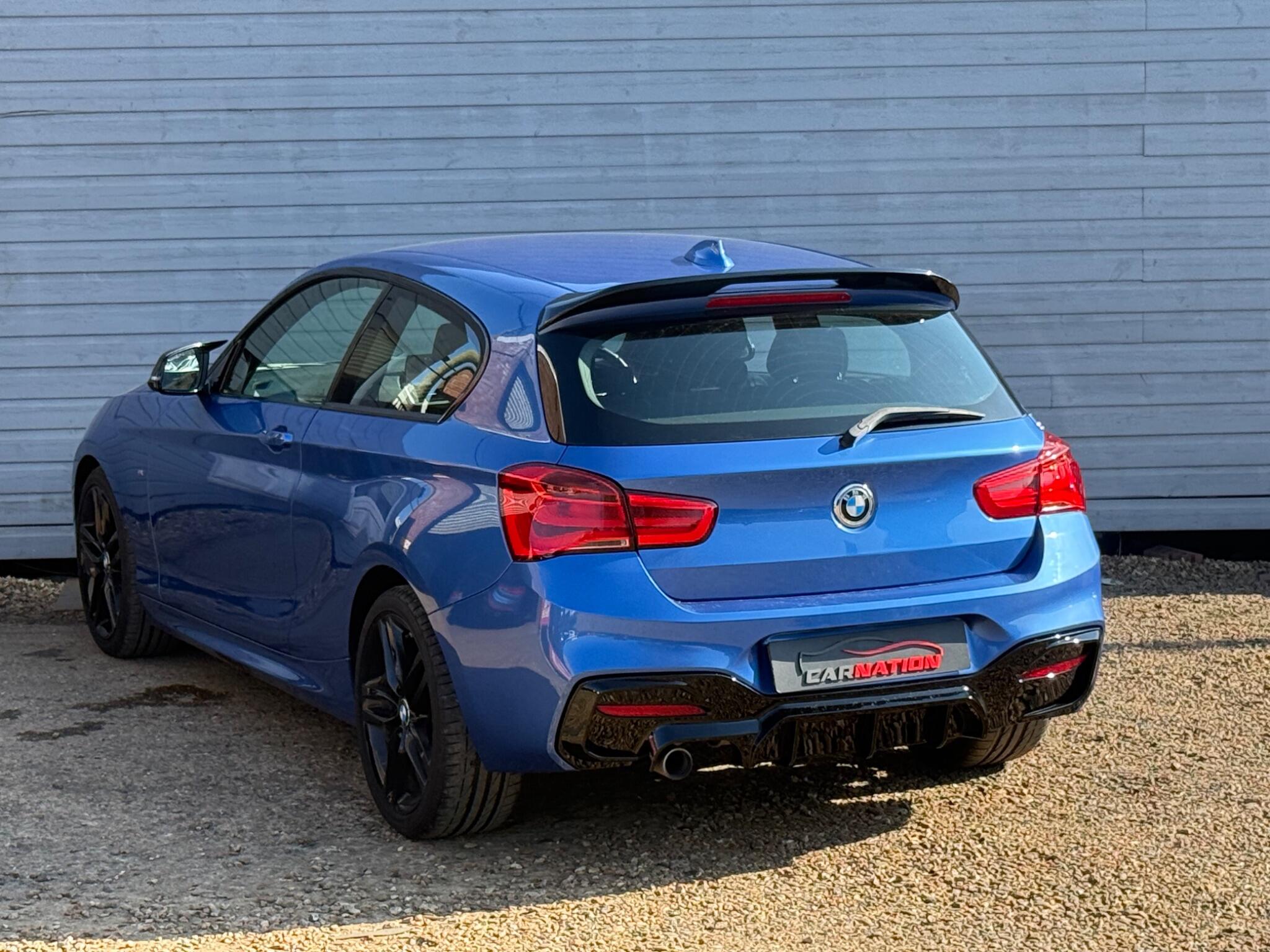 BMW 1 Series view 8