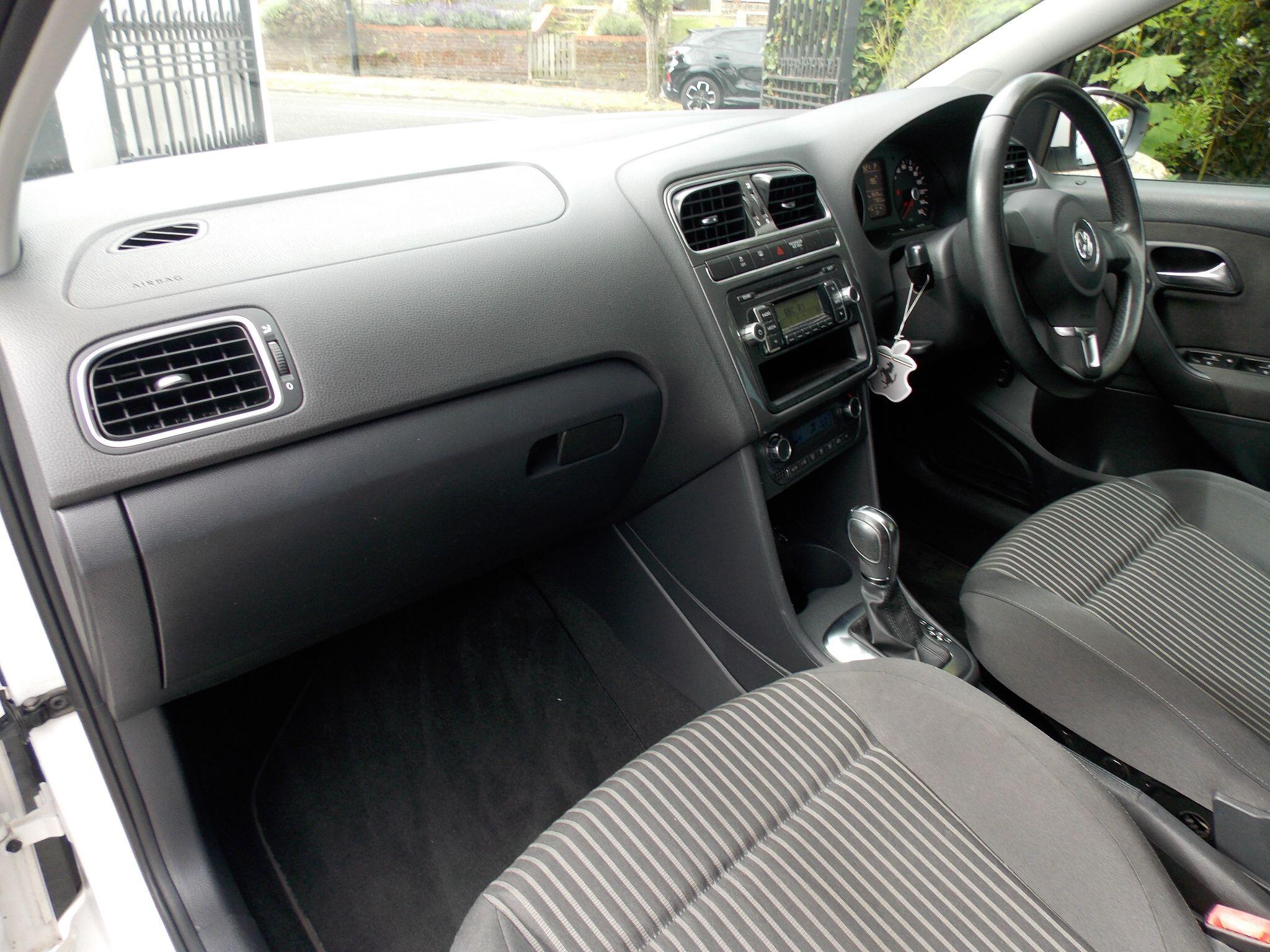 Volkswagen Polo view 32